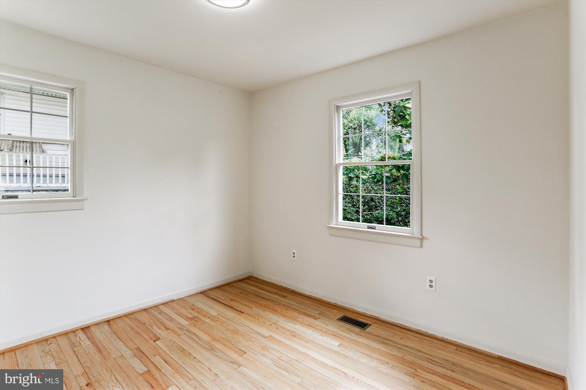 HILLANDALE - Residential