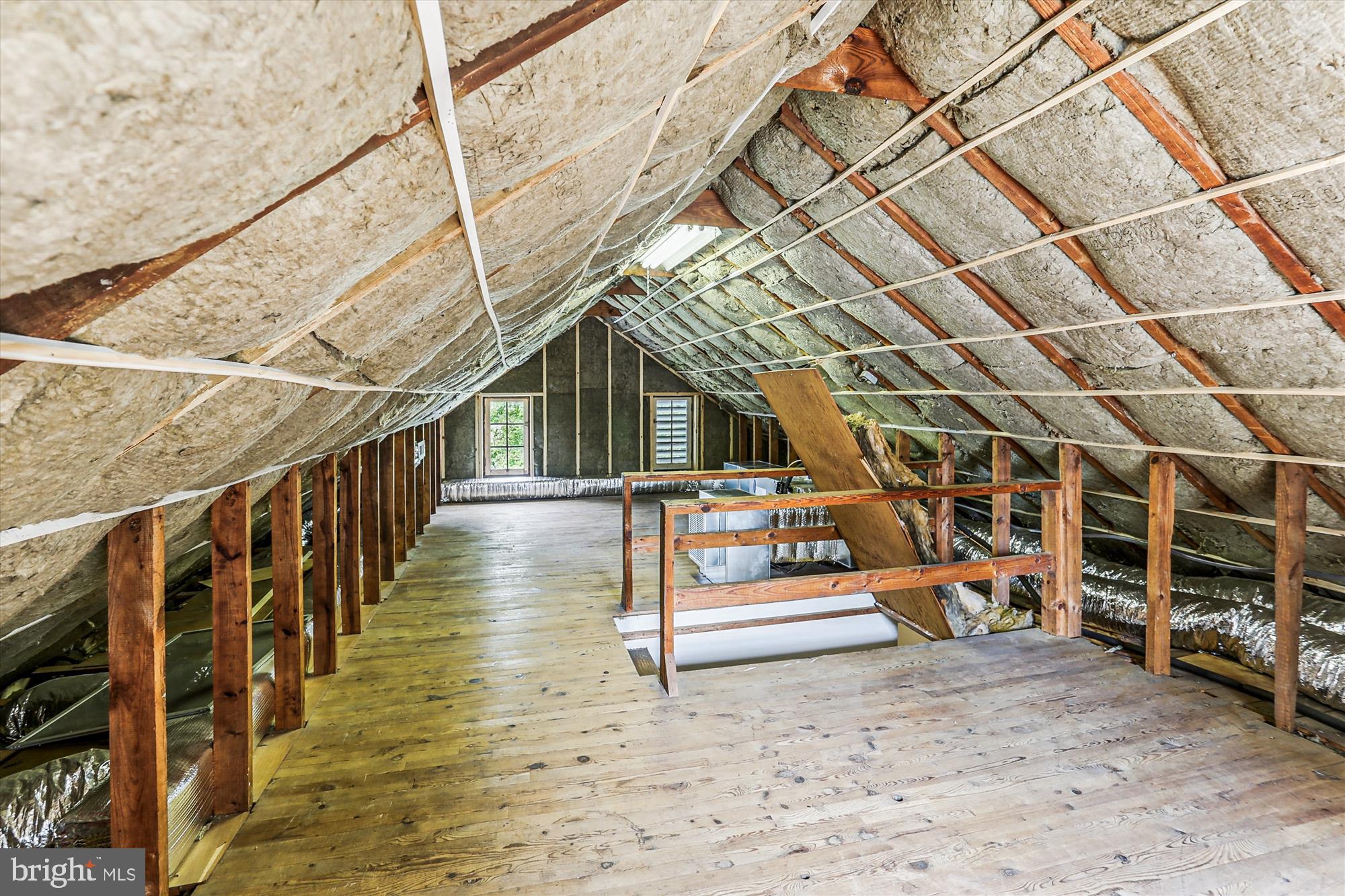 HILLANDALE - Residential