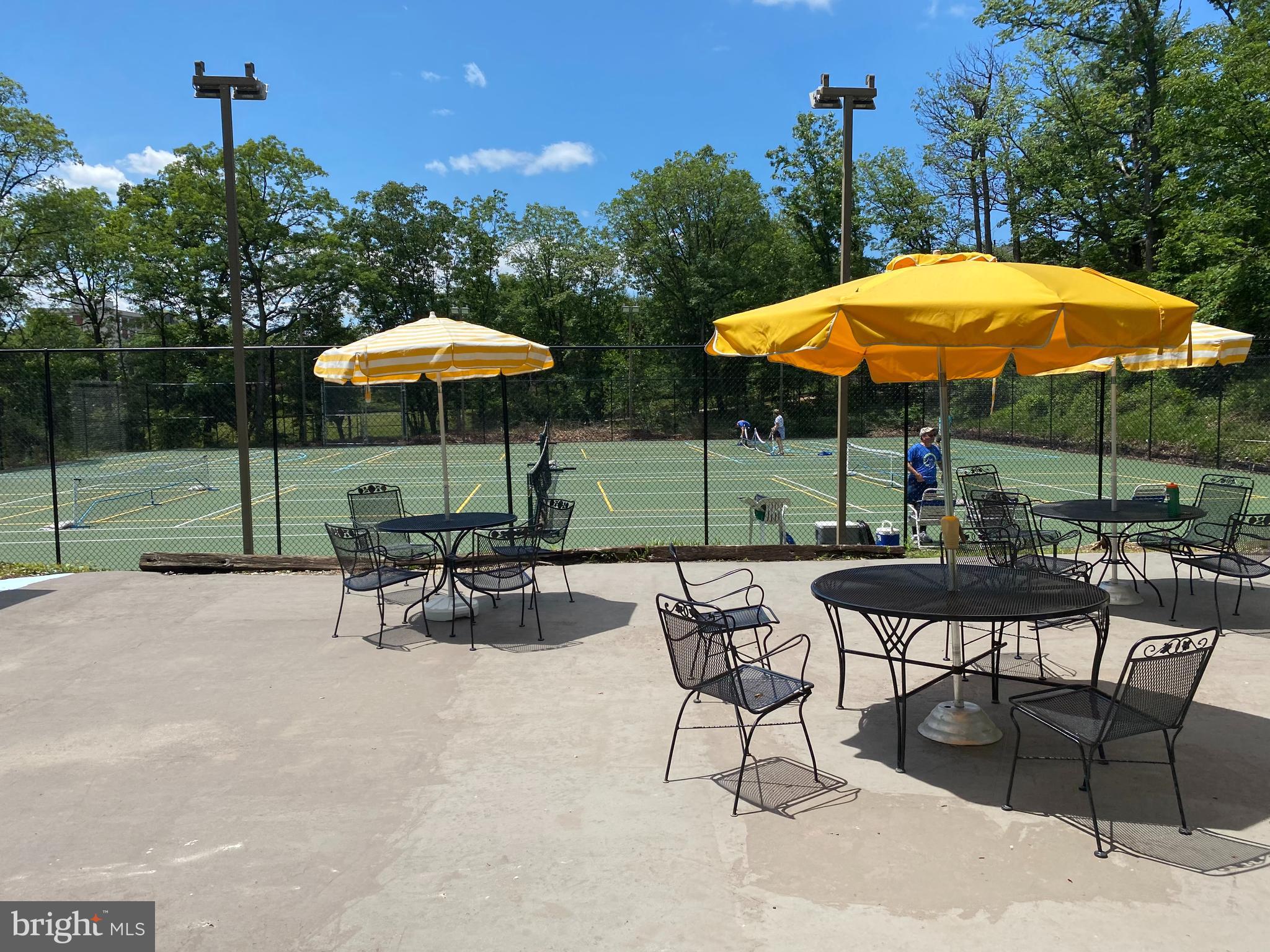 HILLANDALE - Residential