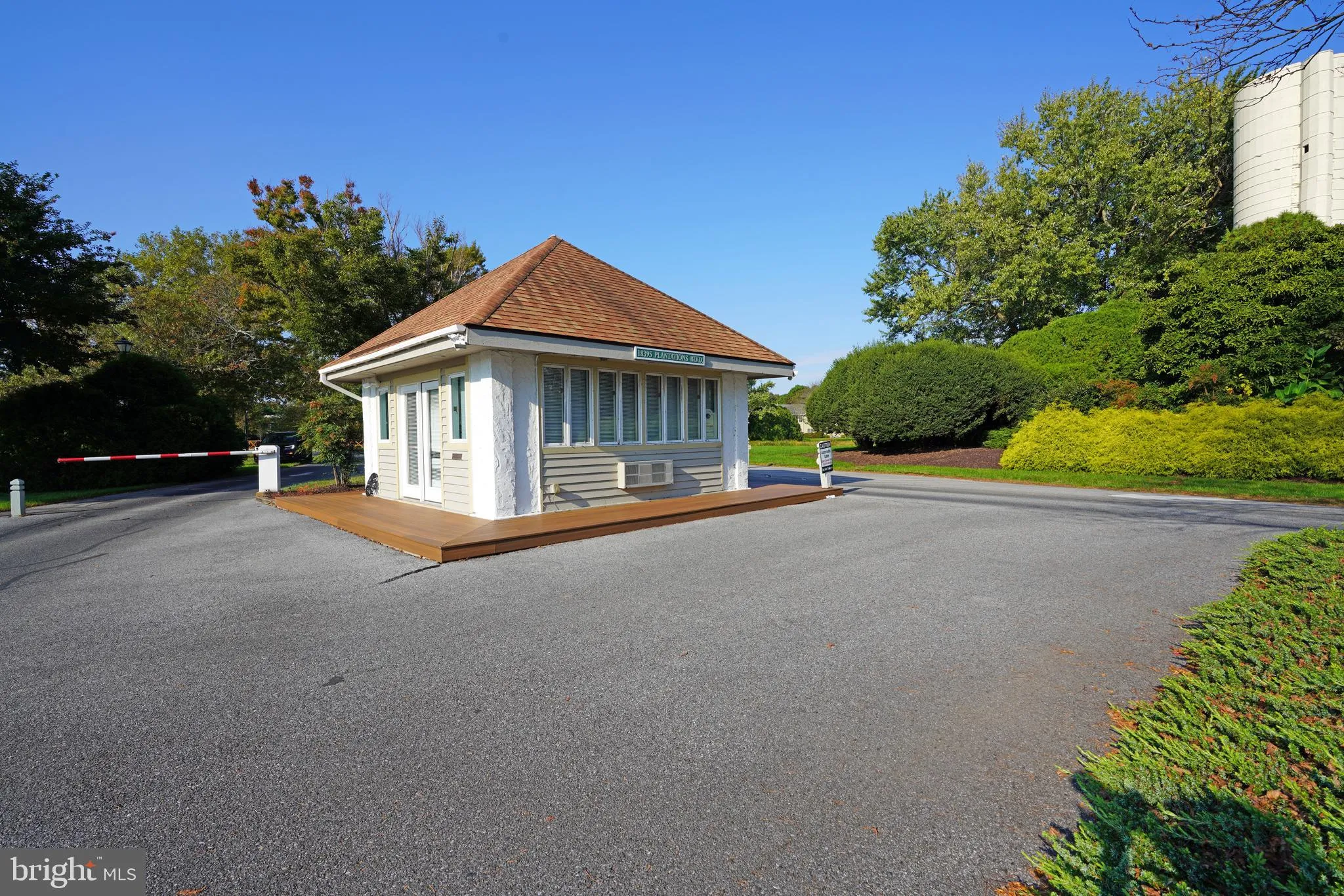 Lewes, Delaware 19958, United States, 3 Bedrooms Bedrooms, ,3 BathroomsBathrooms,Residential,Pending,40198