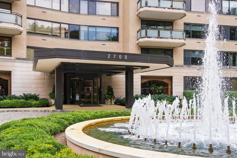 Photo of 2700 Calvert Street NW #418, WASHINGTON, DC 20008 (MLS # DCDC2223958) Photo of 2700 Calvert Street NW #418, WASHINGTON, DC 20008 (MLS # DCDC2223958)