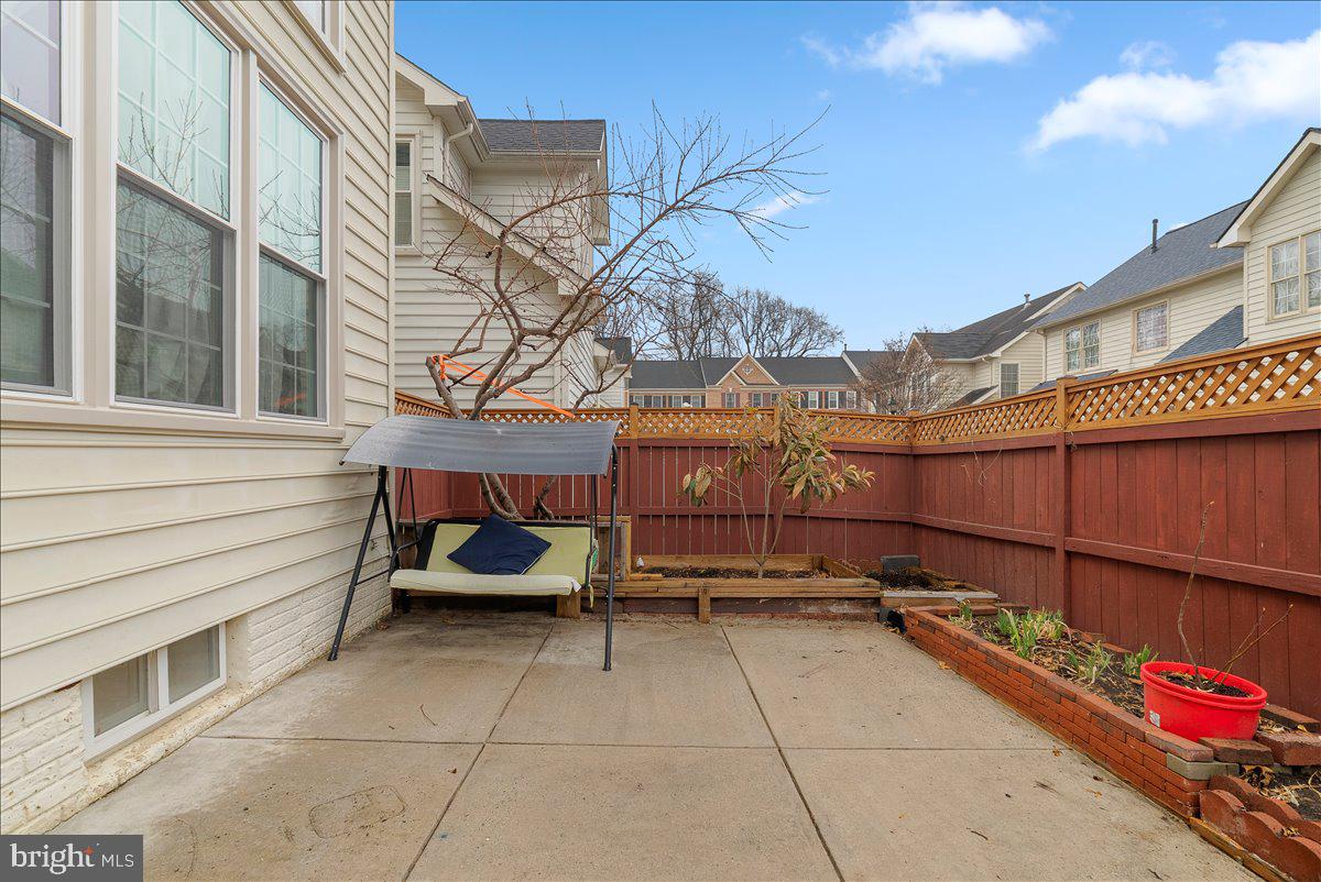 WINDY HILL - Residential