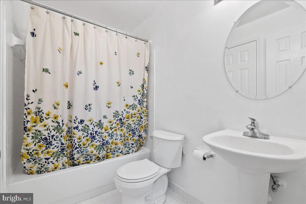 WINDY HILL - Residential