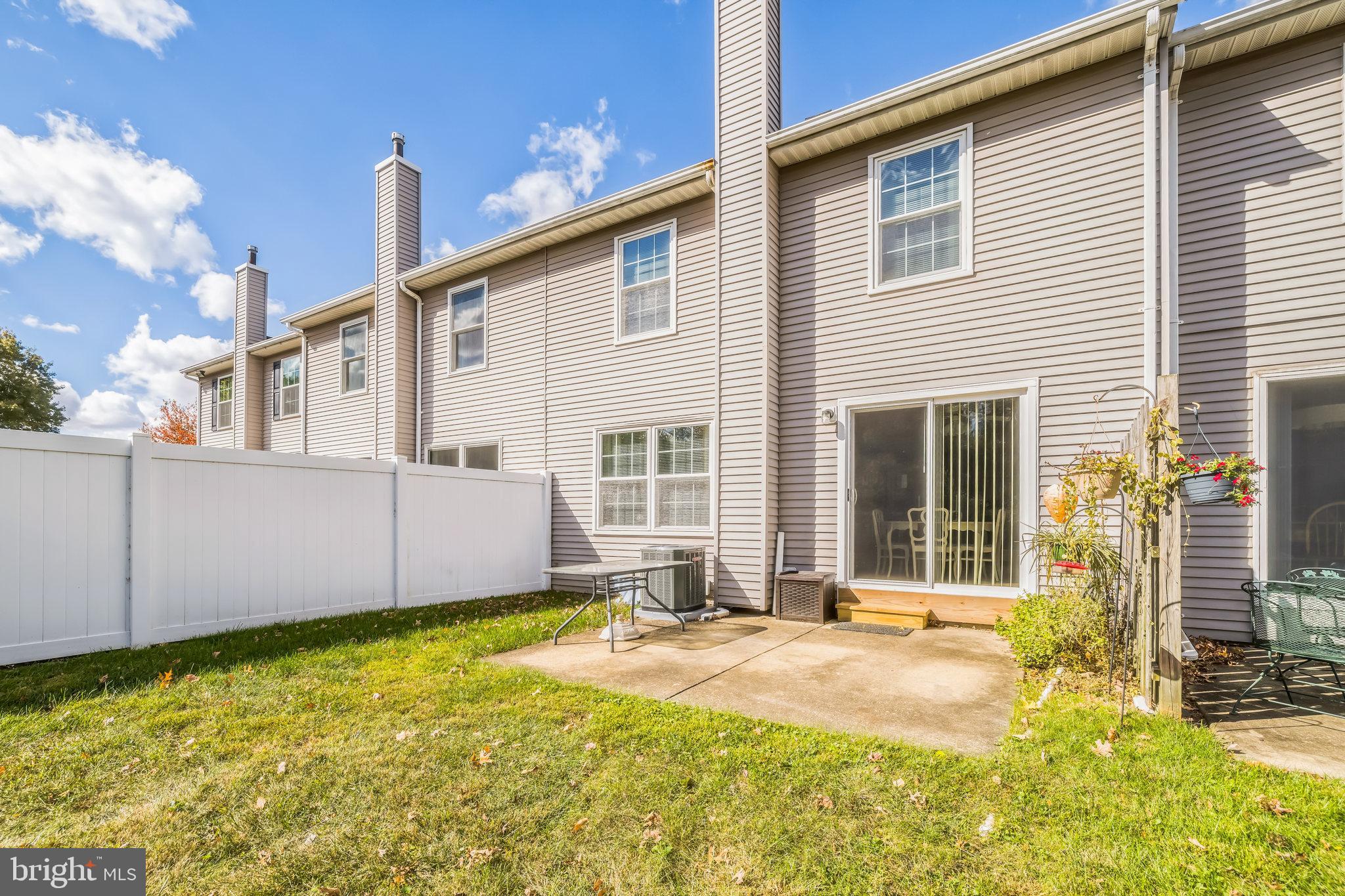 CABIN RUN ESTS - Residential