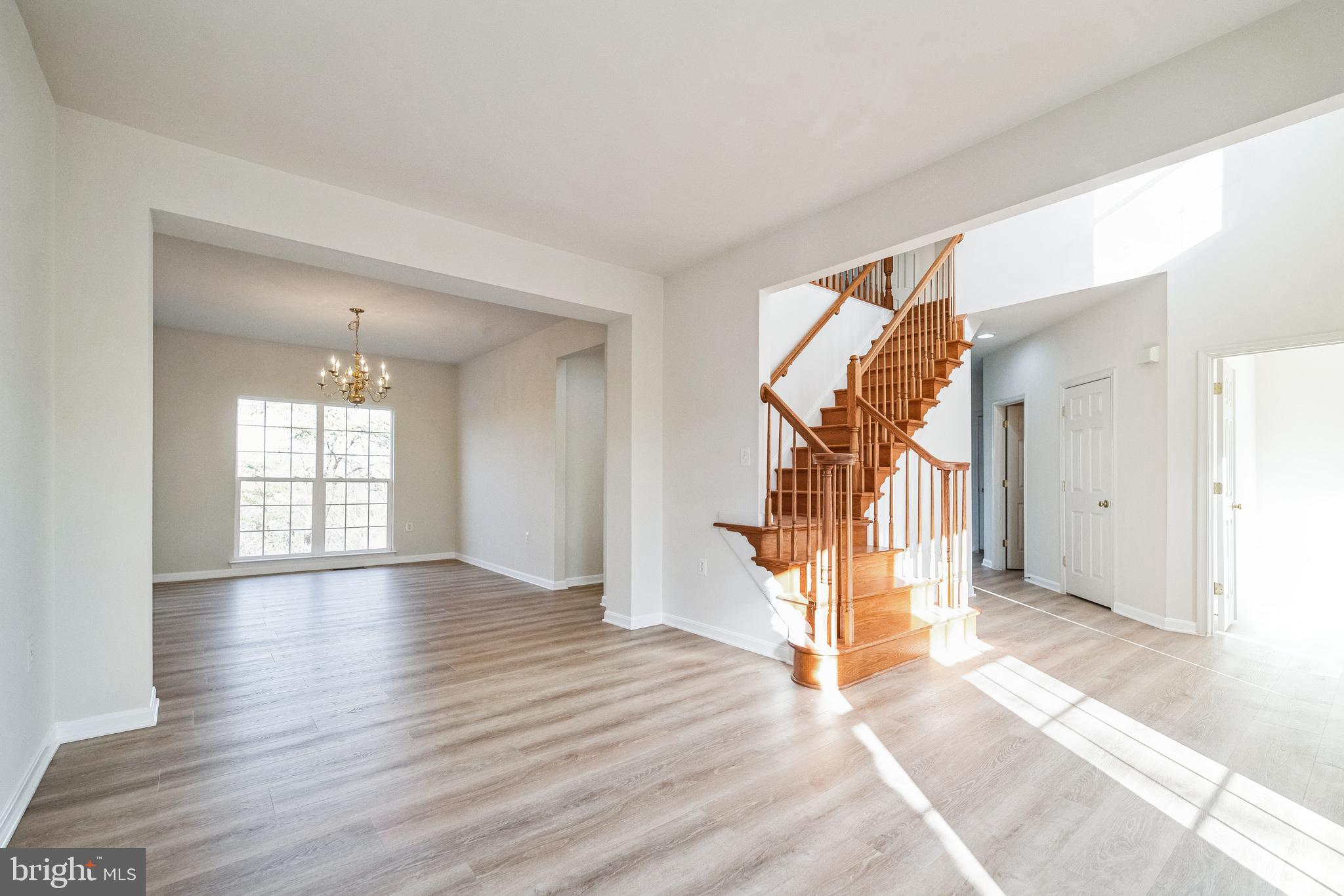 RED BUD RUN - Residential Lease