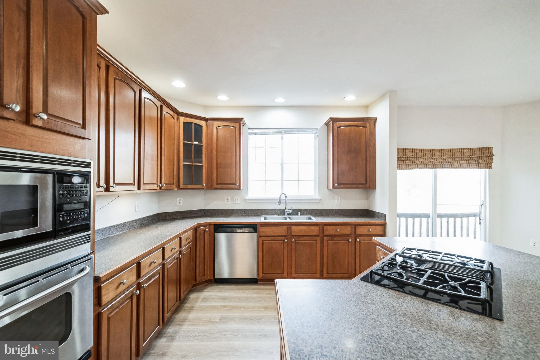 RED BUD RUN - Residential Lease