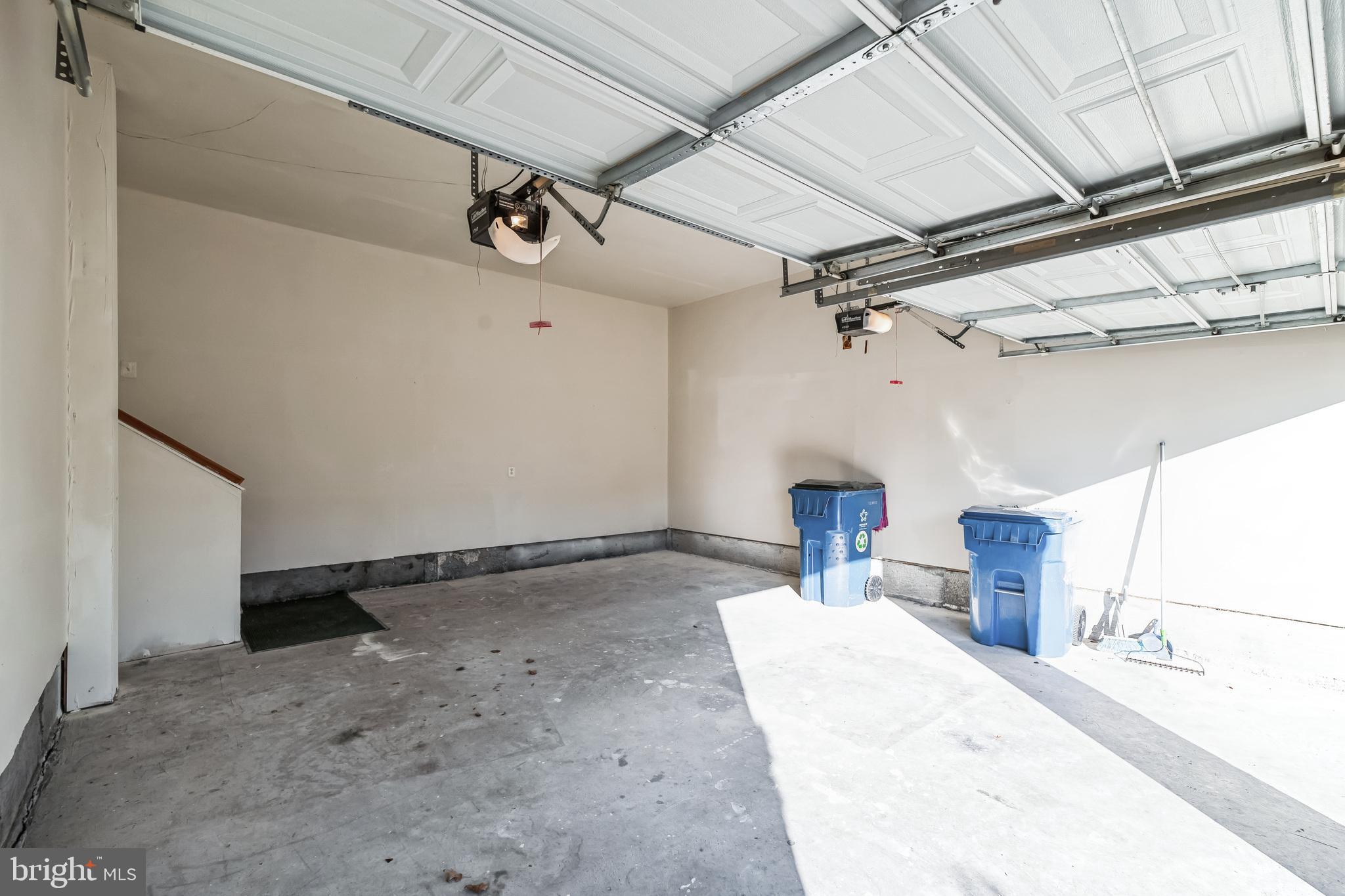 RED BUD RUN - Residential Lease