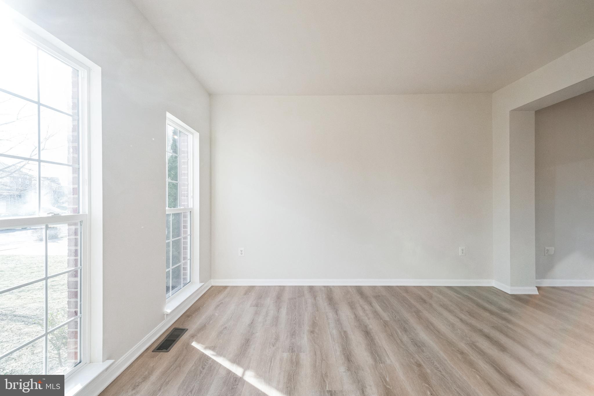 RED BUD RUN - Residential Lease