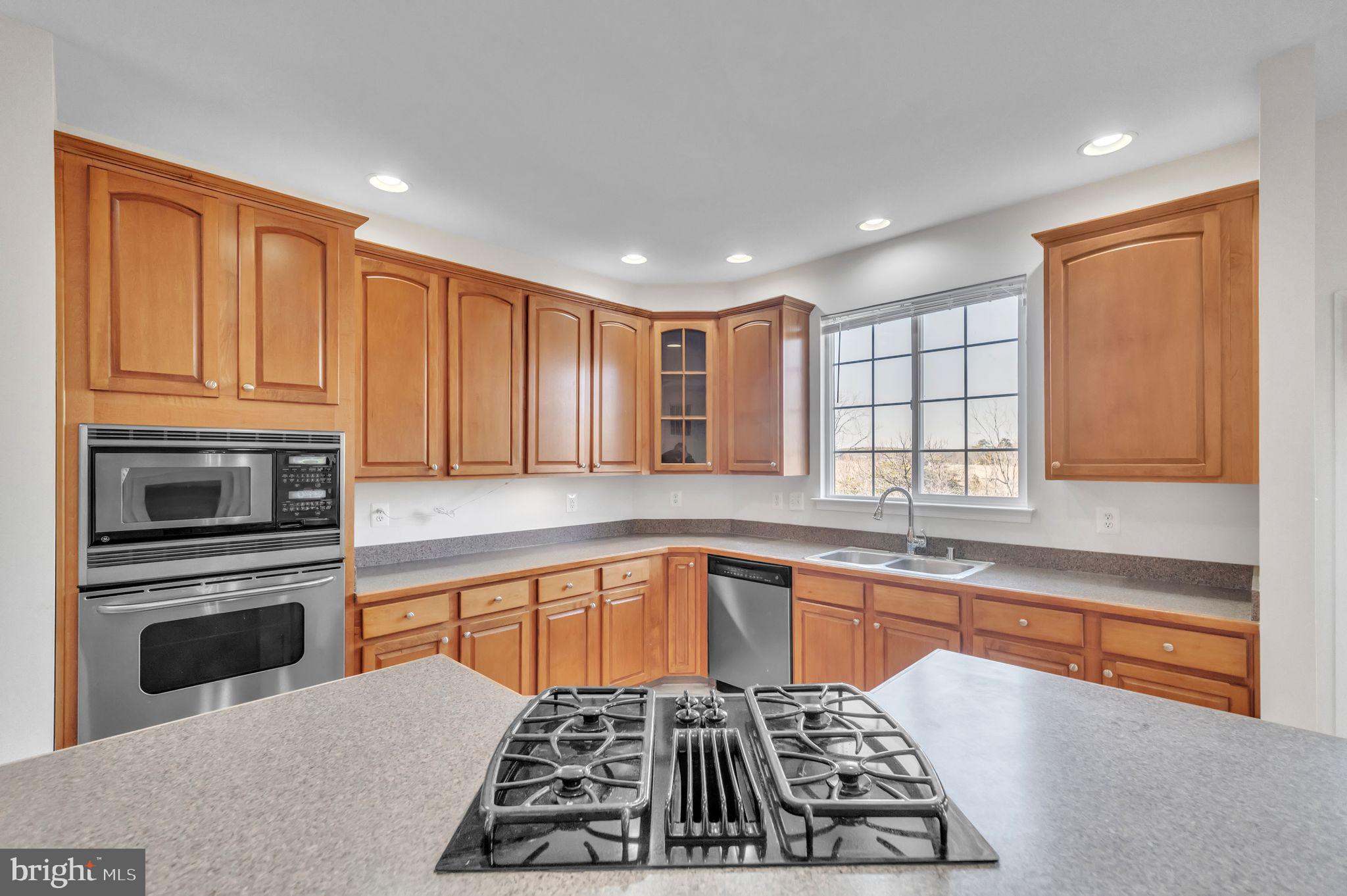 RED BUD RUN - Residential Lease