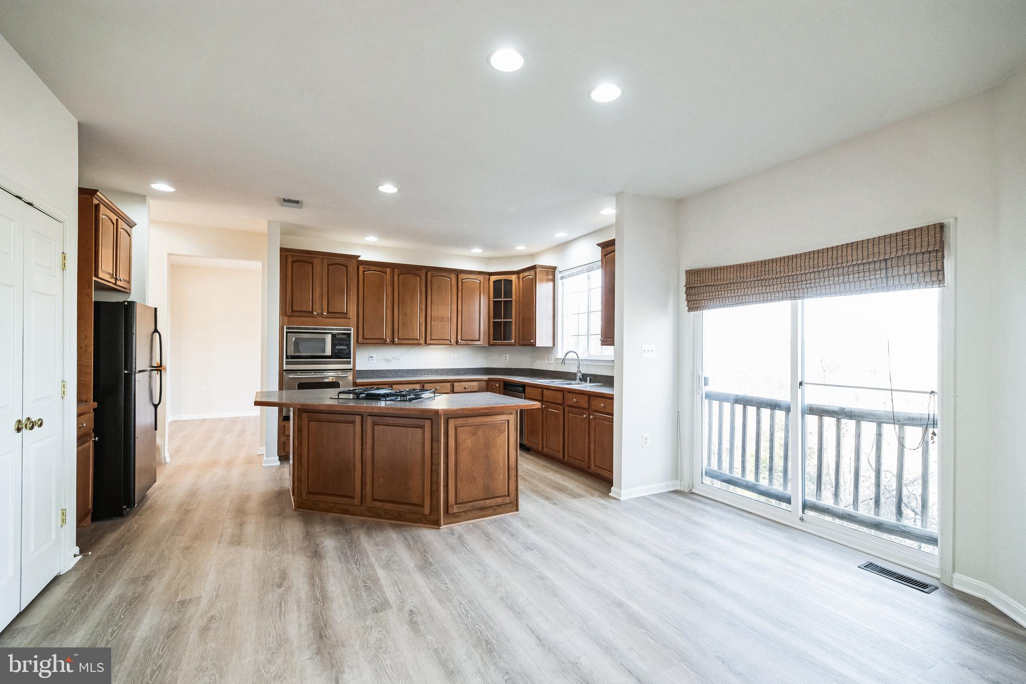 RED BUD RUN - Residential Lease