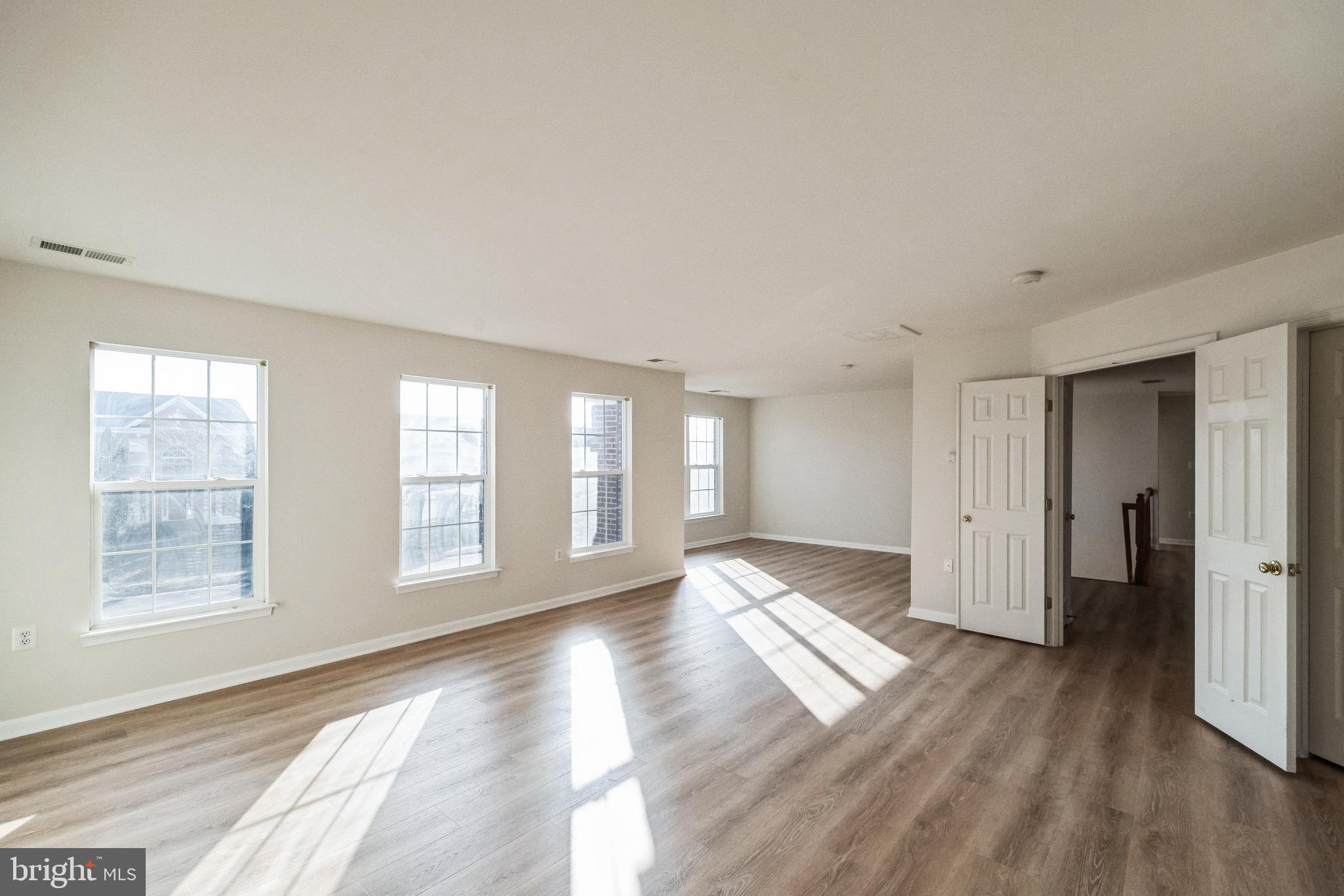 RED BUD RUN - Residential Lease