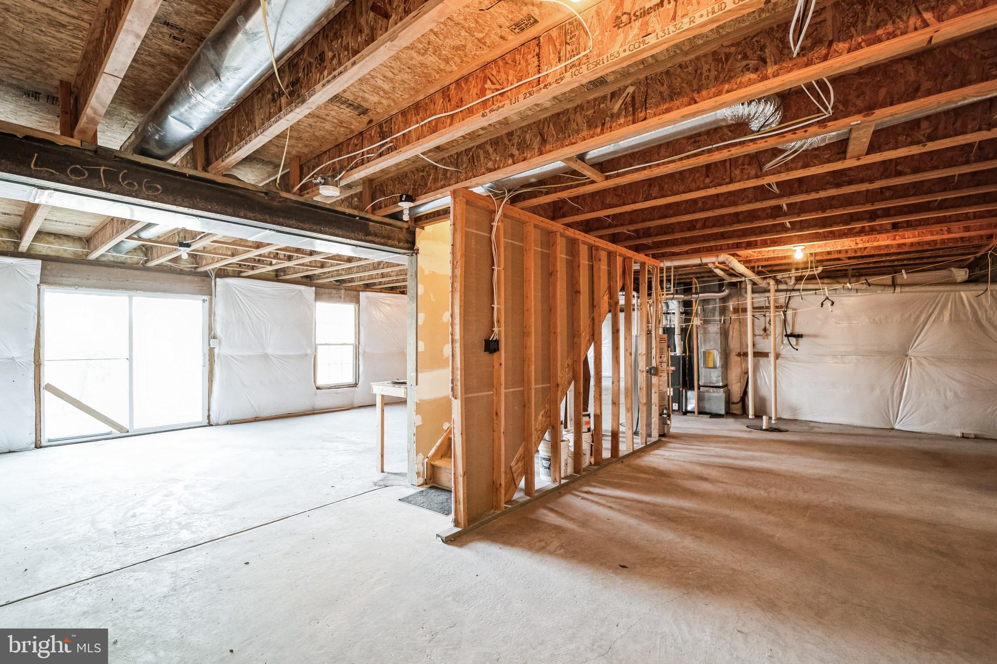 RED BUD RUN - Residential Lease