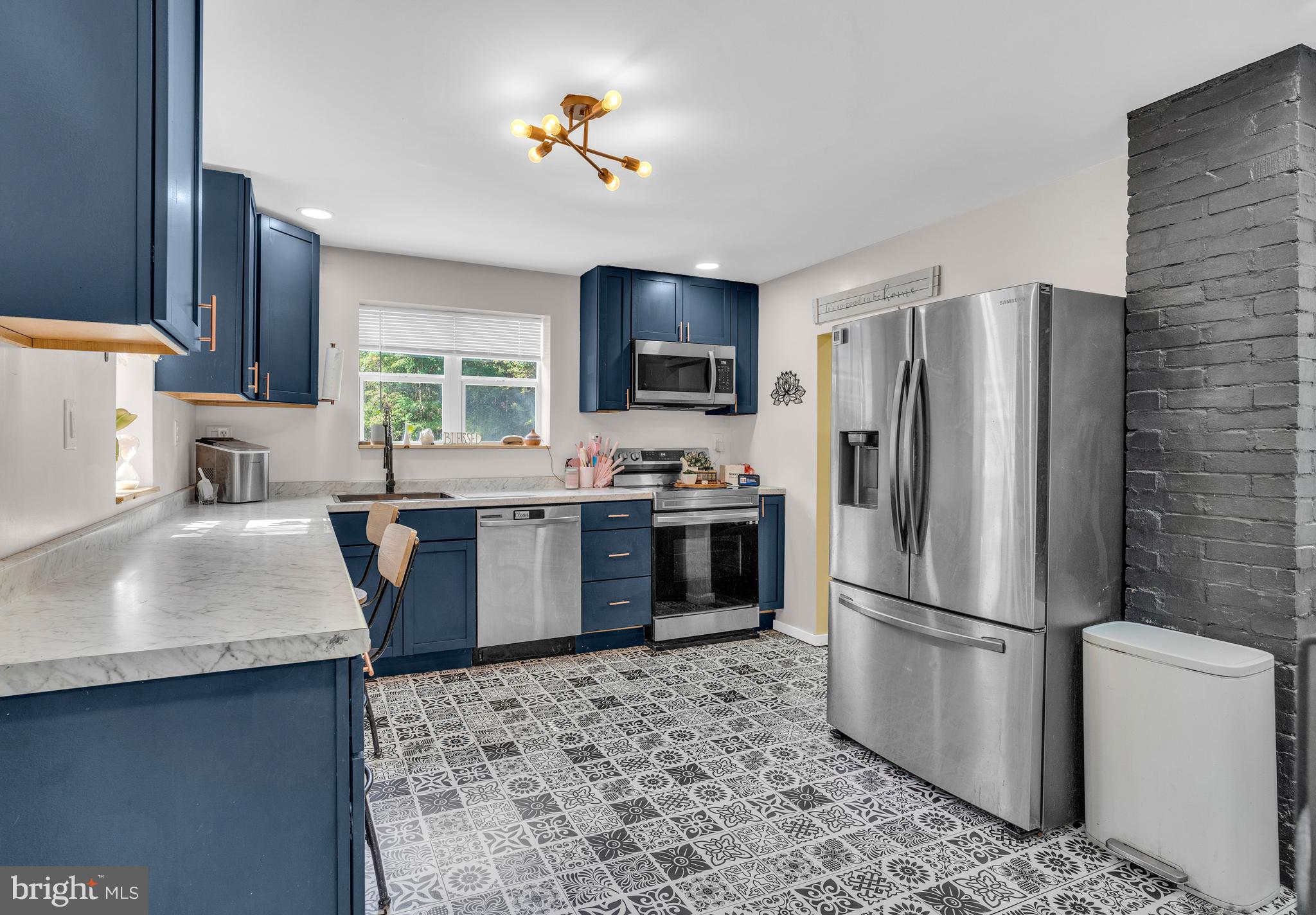 674 RED SCHOOLHOUSE ROAD
