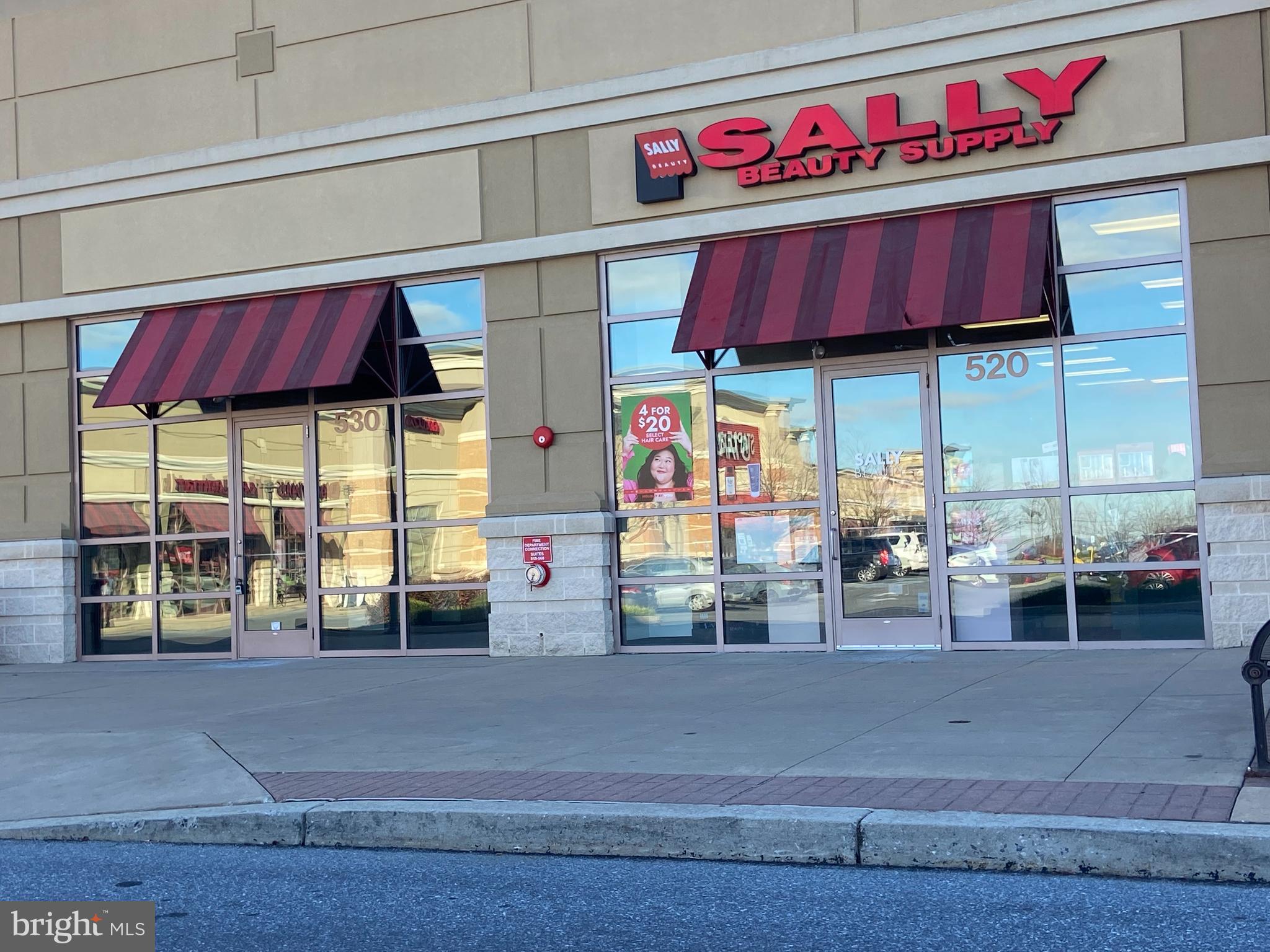 MILL CREEK SQUARE - Commercial Lease