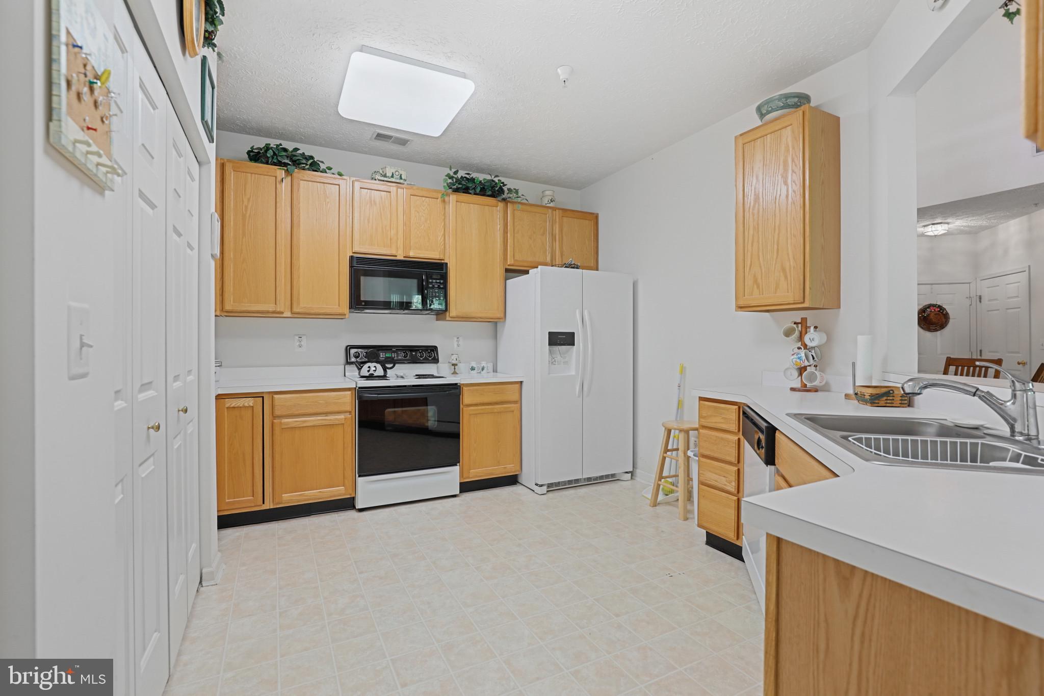 DEVONSHIRE AT WHITEMARSH - Residential