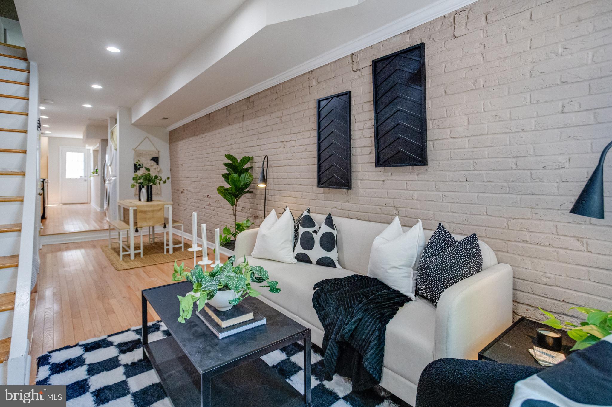 305 S COLLINGTON AVENUE