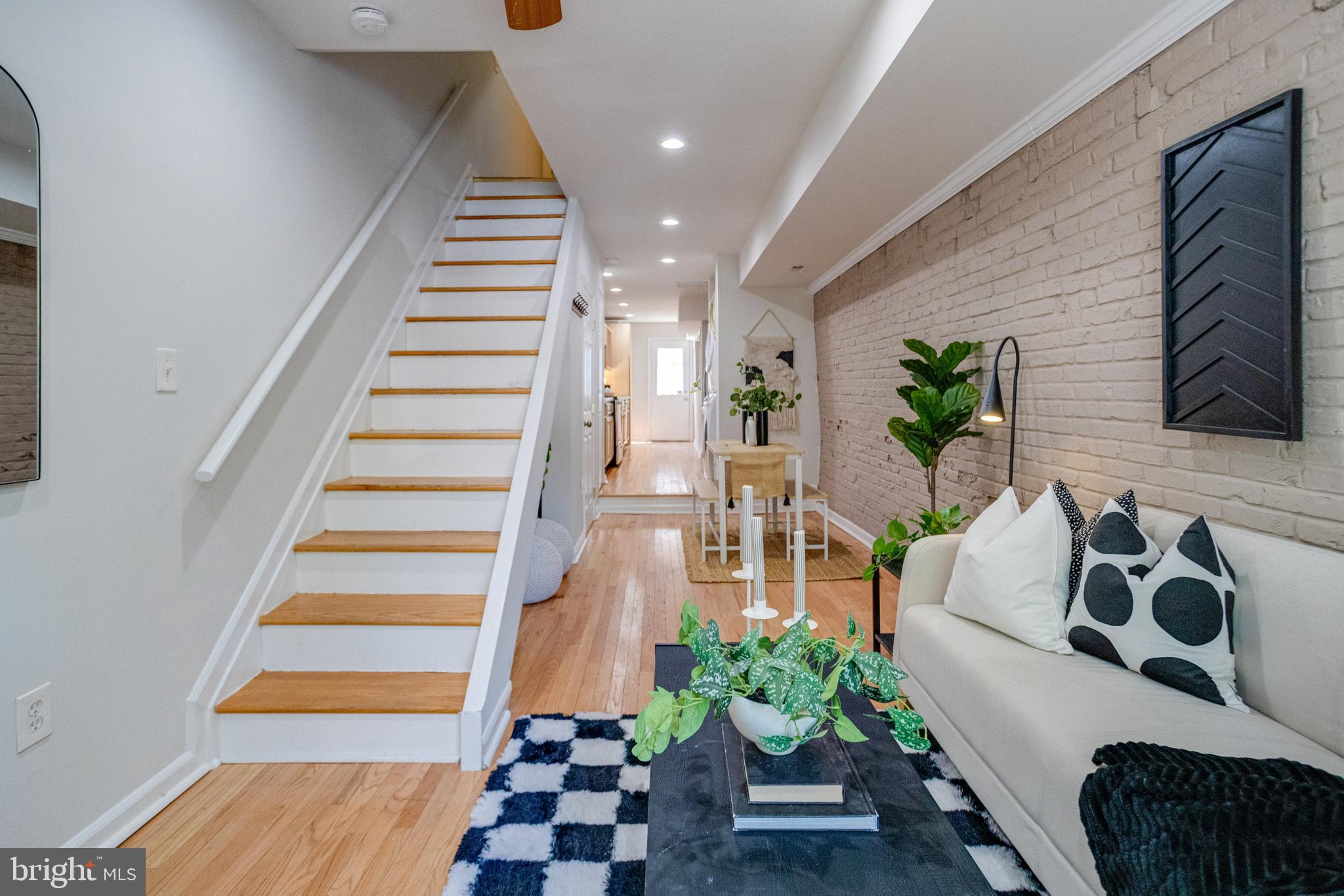 305 S COLLINGTON AVENUE