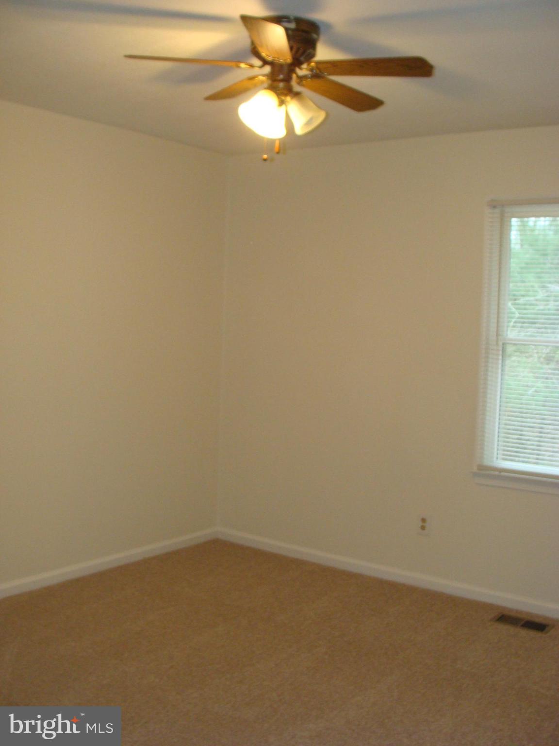 METES & BOUNDS - Residential Lease