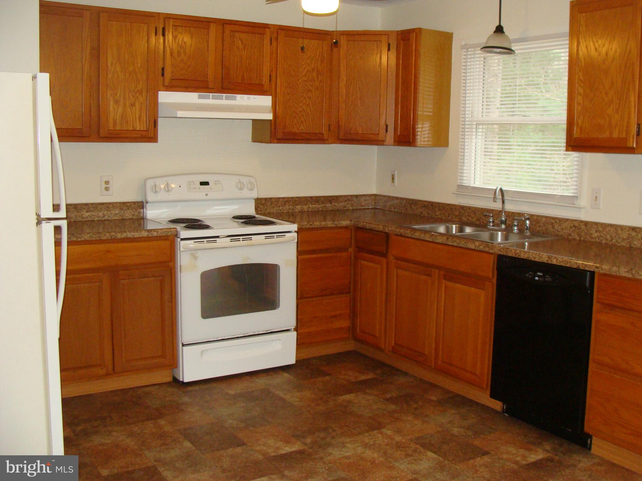 METES & BOUNDS - Residential Lease