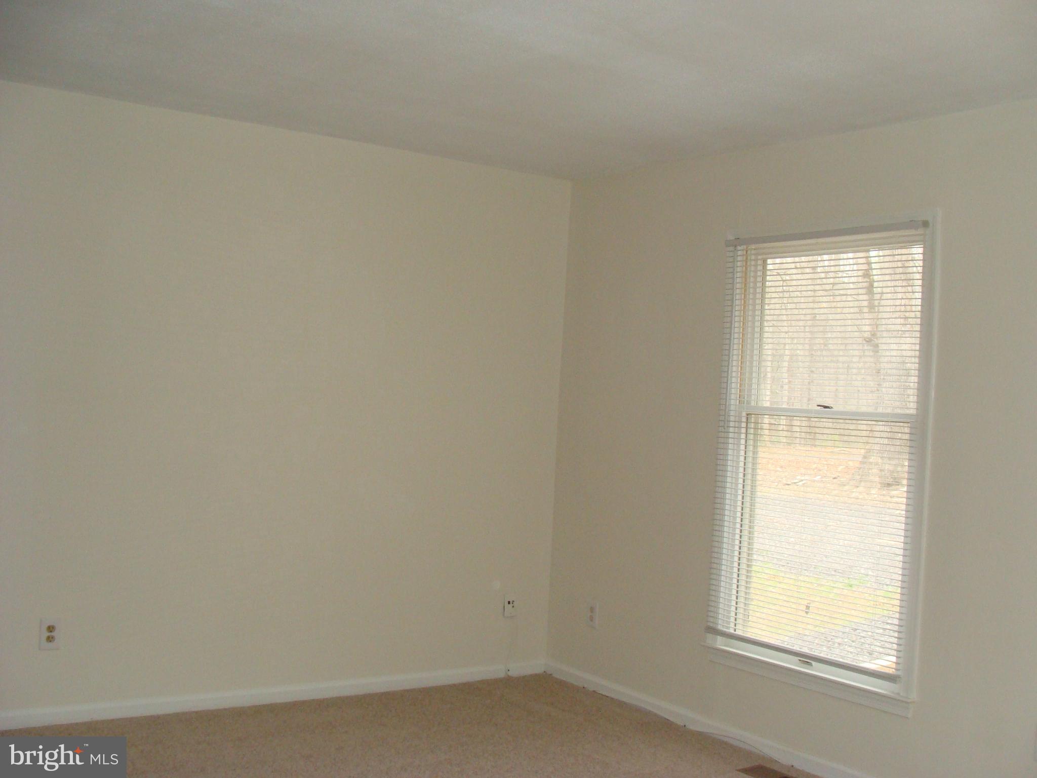 METES & BOUNDS - Residential Lease