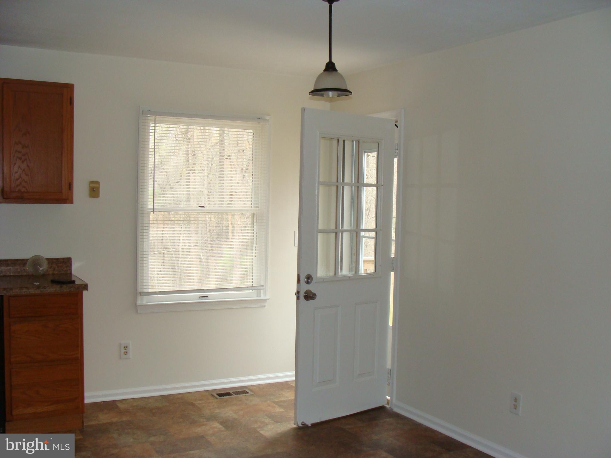 METES & BOUNDS - Residential Lease