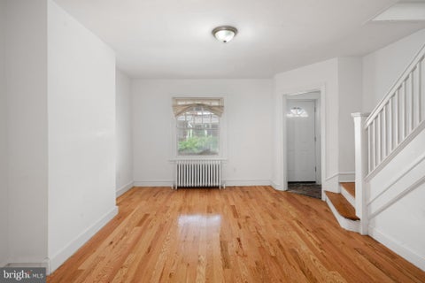 Townhouse For Rent - 1920 W Airdrie Street<br/> Philadelphia County, PHILADELPHIA, PA 19140