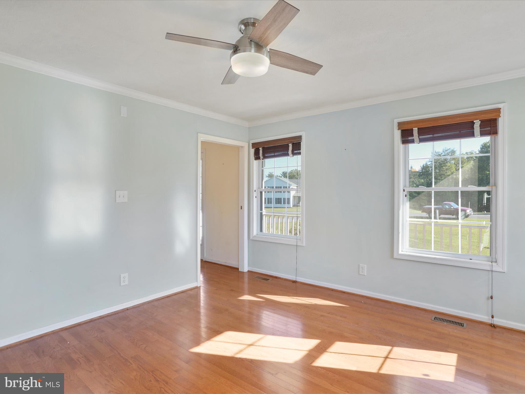 WHISPER KNOLL - Residential