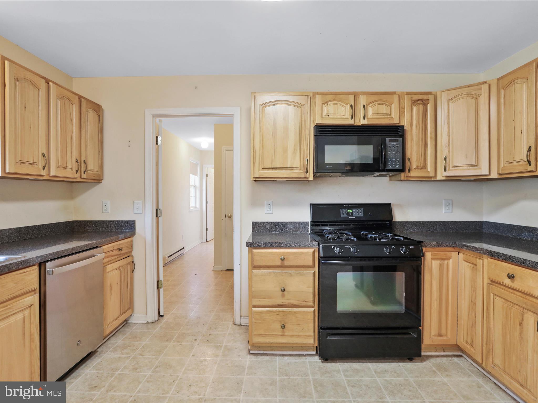 WHISPER KNOLL - Residential