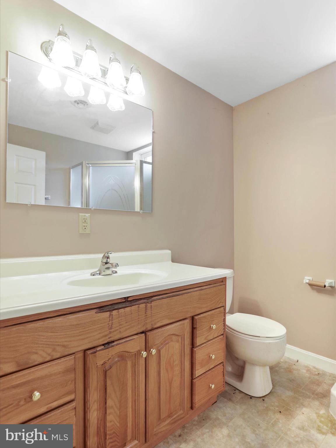 WHISPER KNOLL - Residential