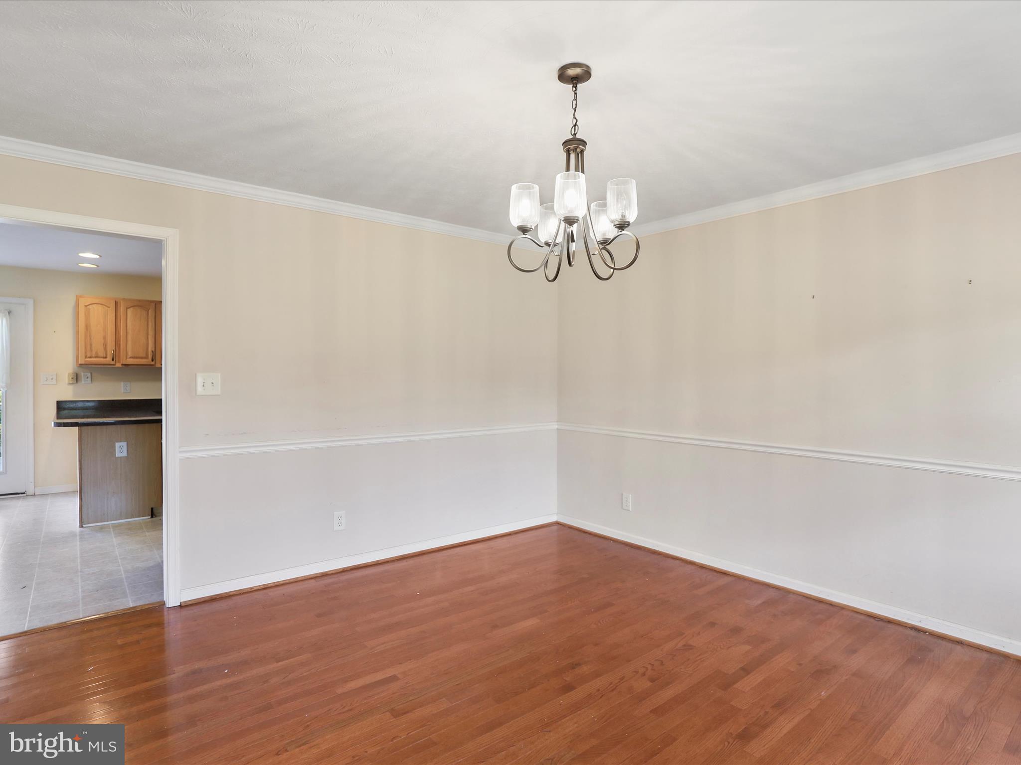 WHISPER KNOLL - Residential