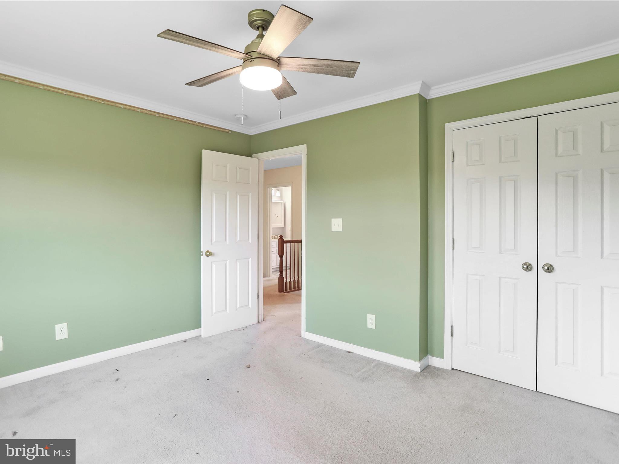 WHISPER KNOLL - Residential