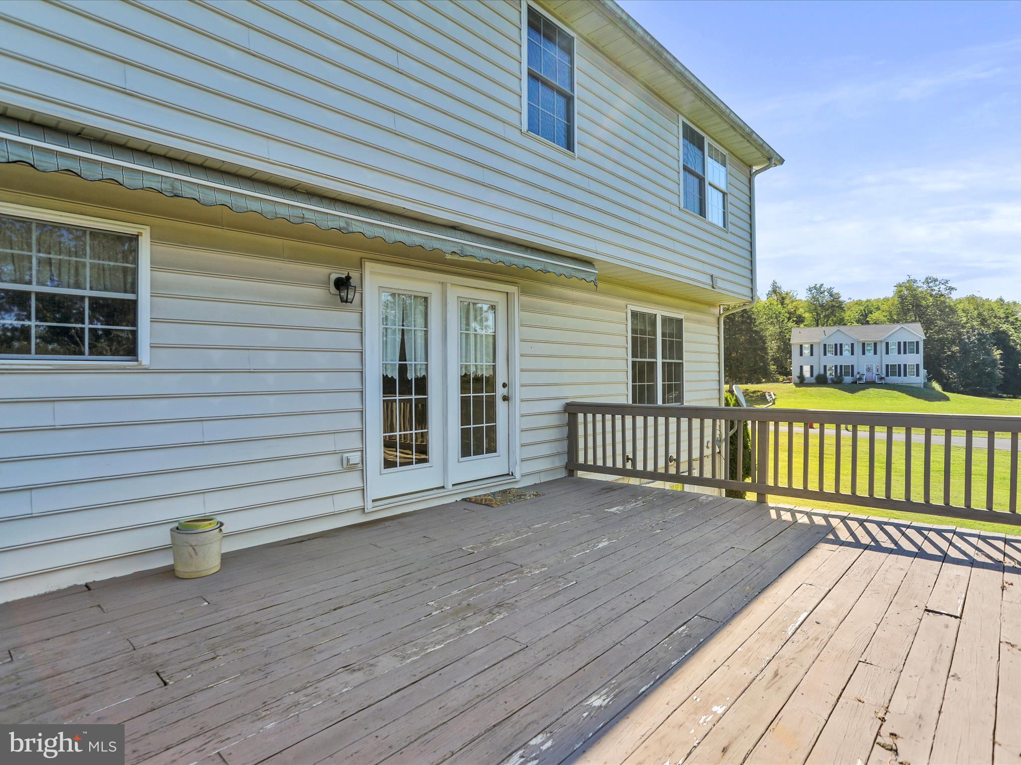 WHISPER KNOLL - Residential