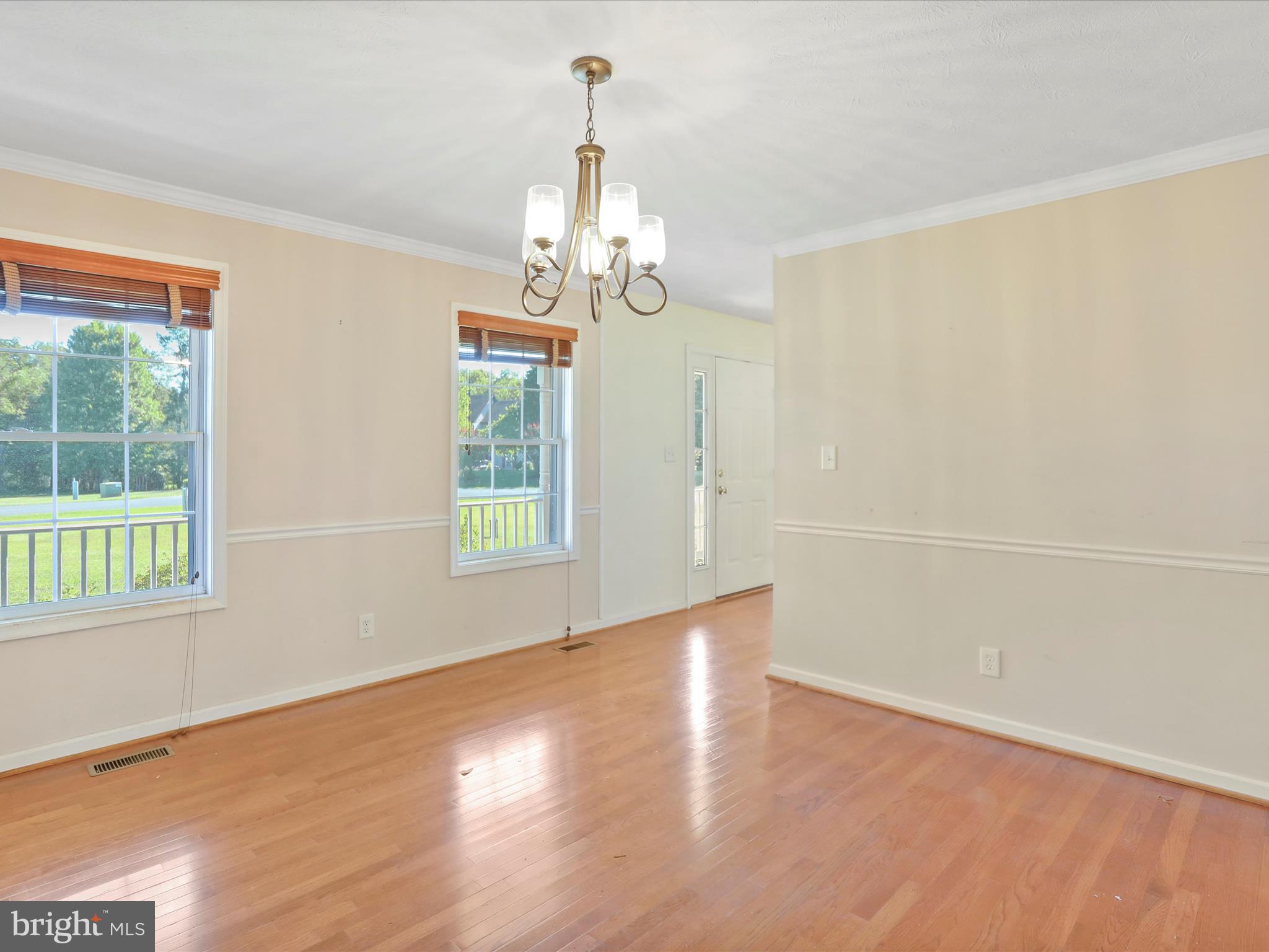 WHISPER KNOLL - Residential