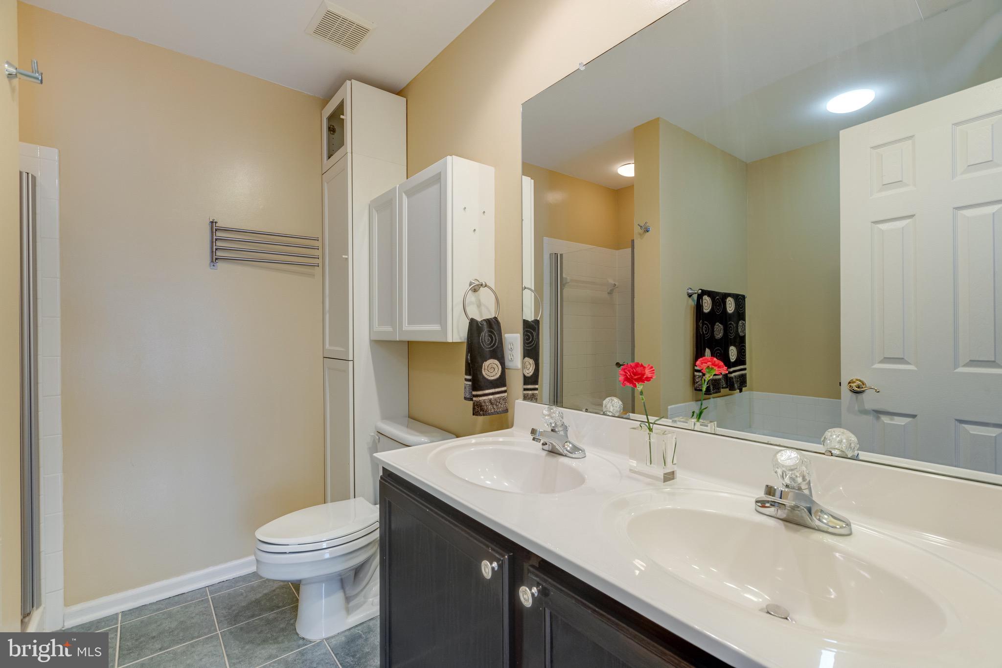 KINGSTOWNE - Residential