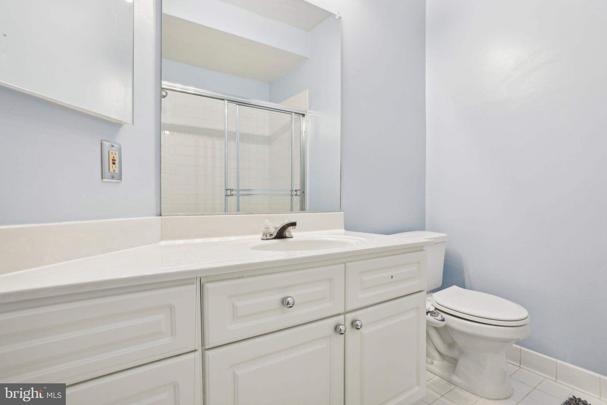 WORLDGATE CONDO - Residential