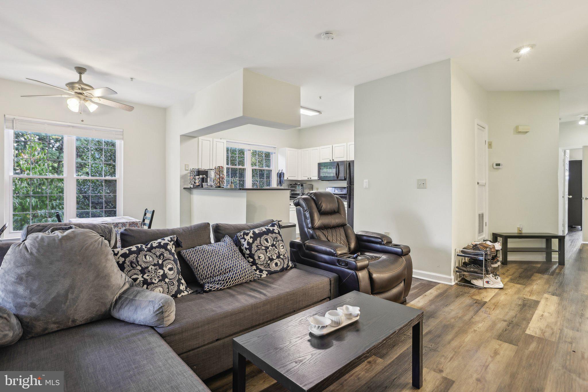 WORLDGATE CONDO - Residential