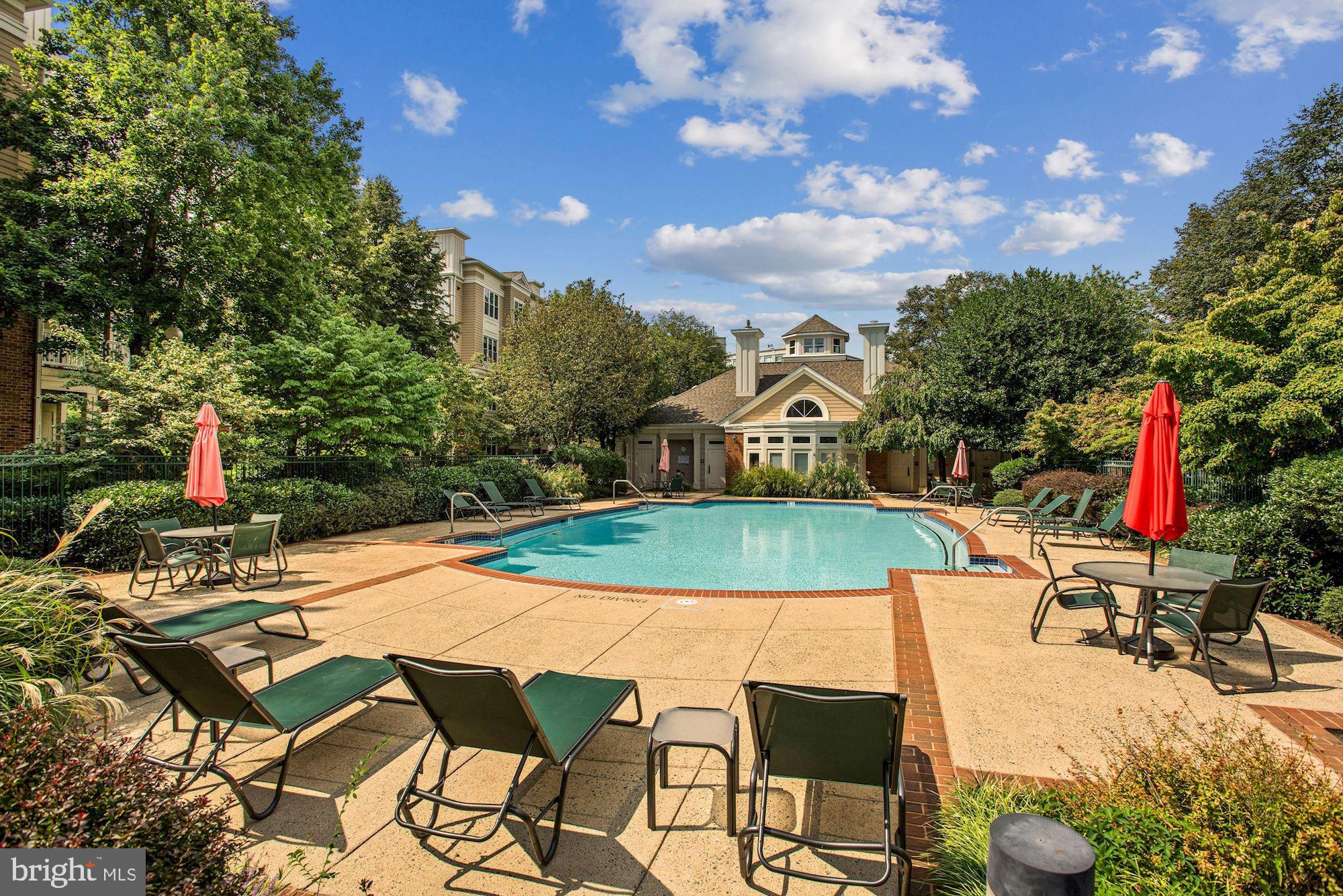 WORLDGATE CONDO - Residential