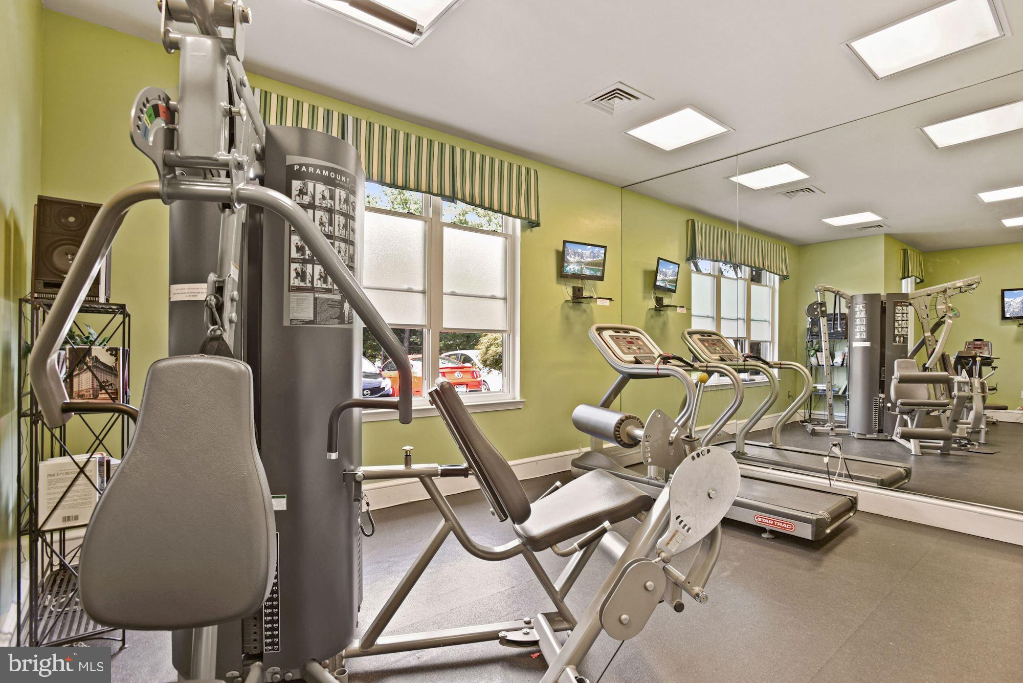 WORLDGATE CONDO - Residential