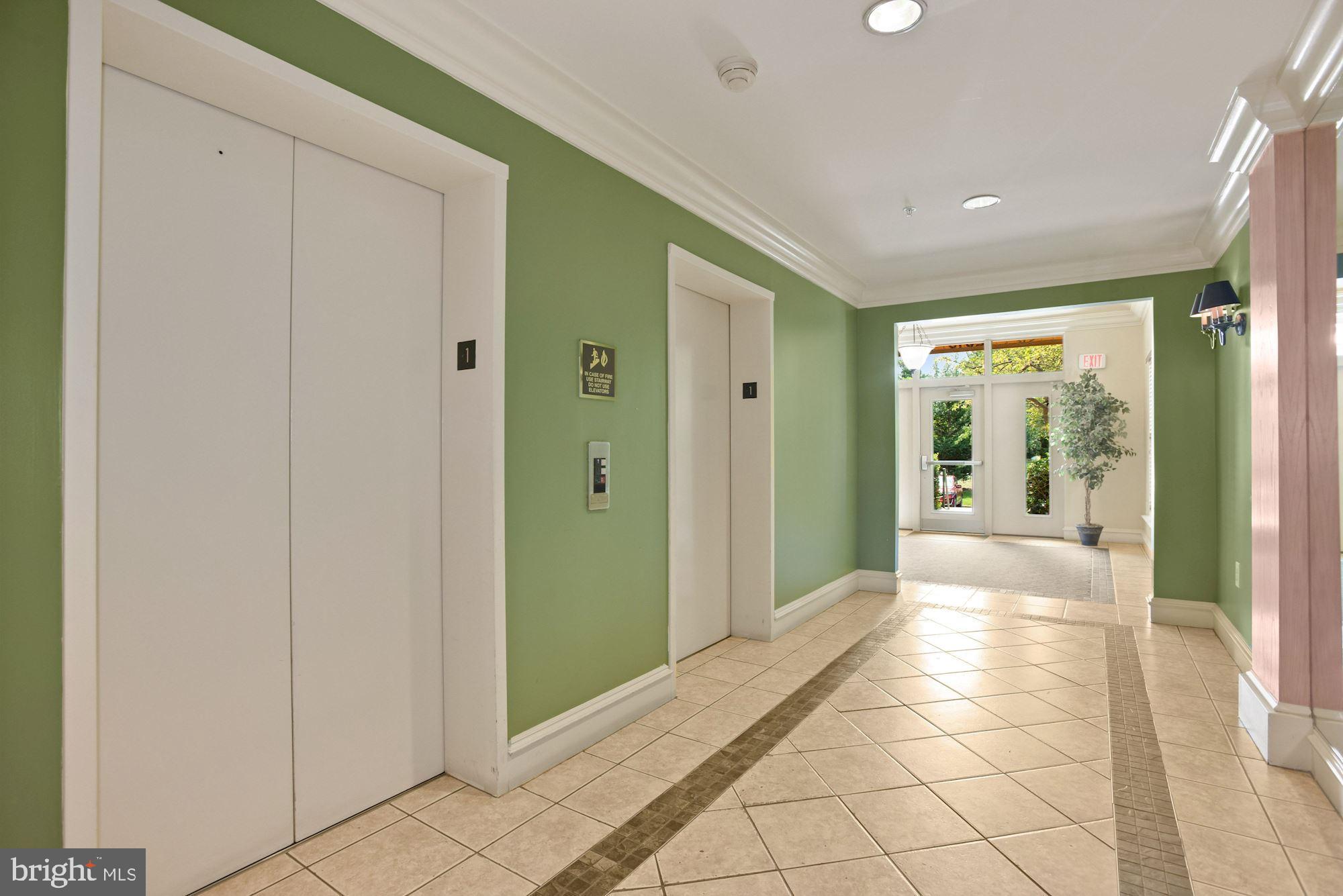 WORLDGATE CONDO - Residential