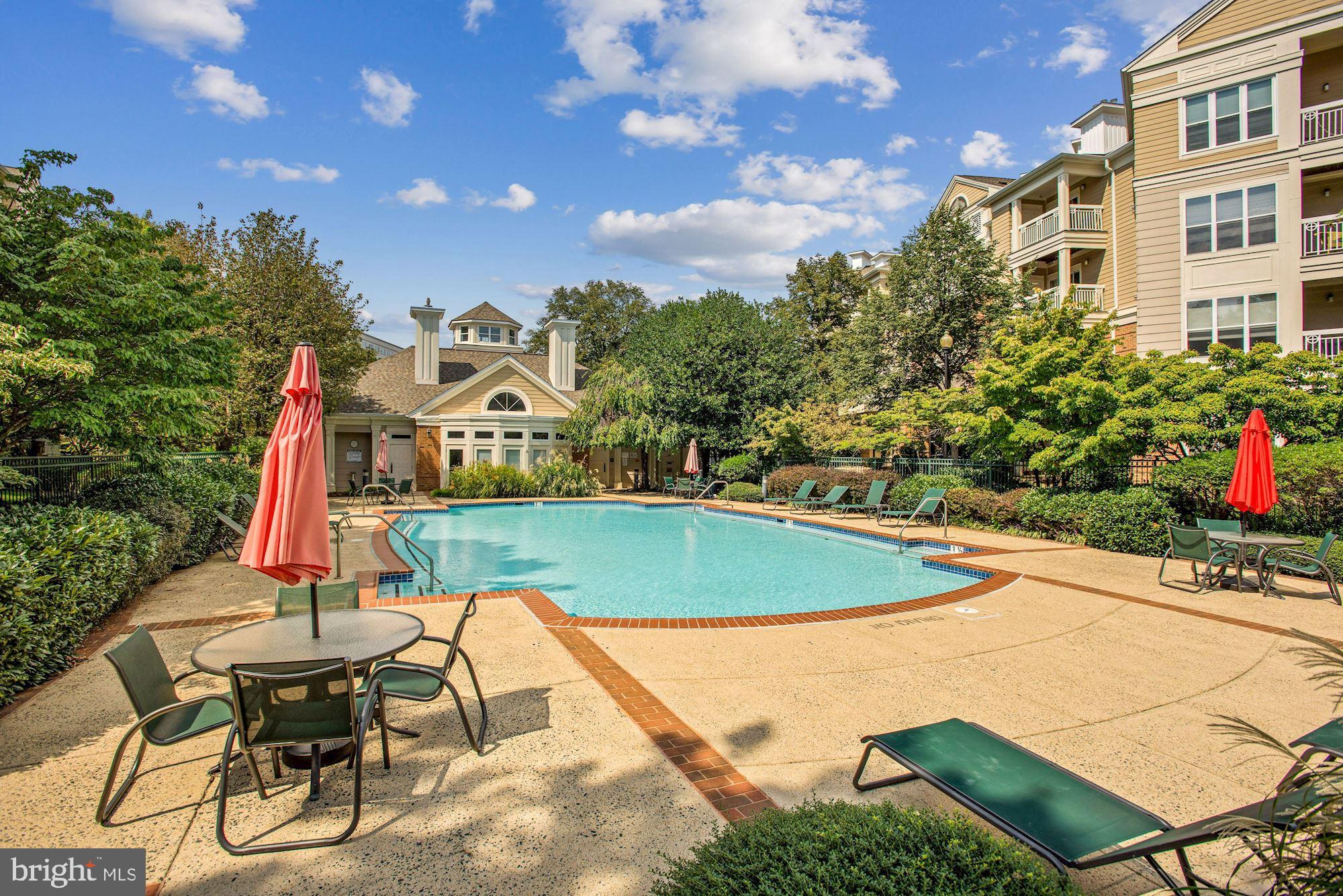 WORLDGATE CONDO - Residential