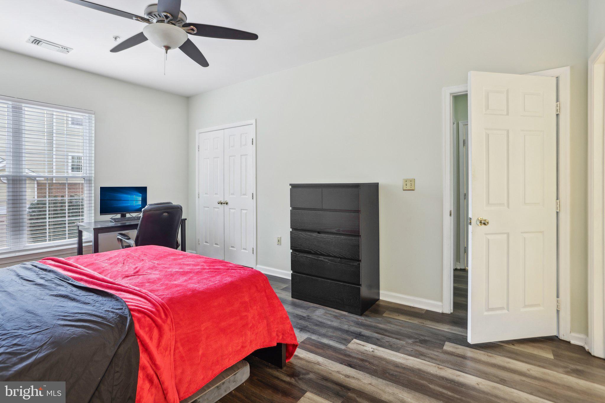 WORLDGATE CONDO - Residential