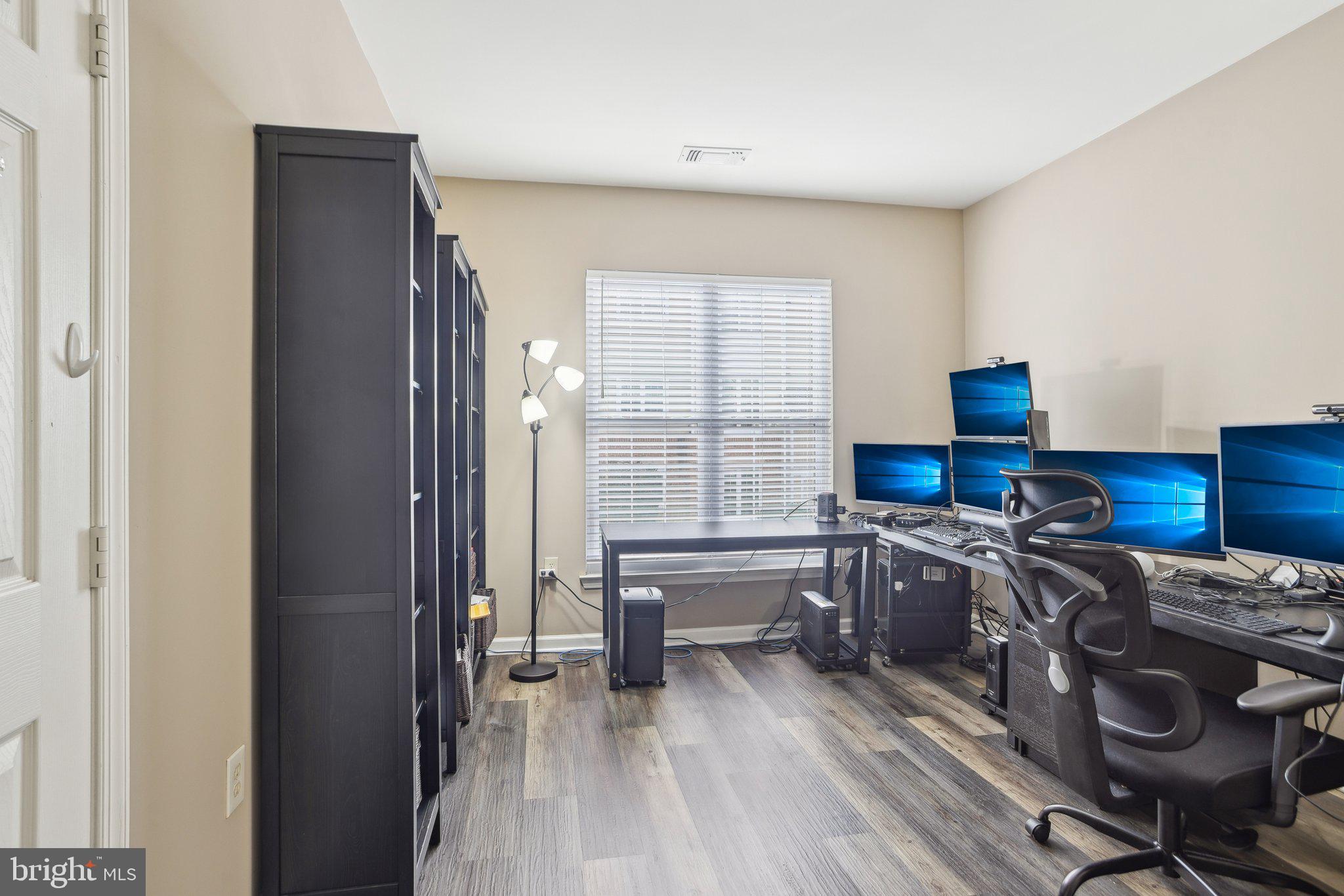 WORLDGATE CONDO - Residential