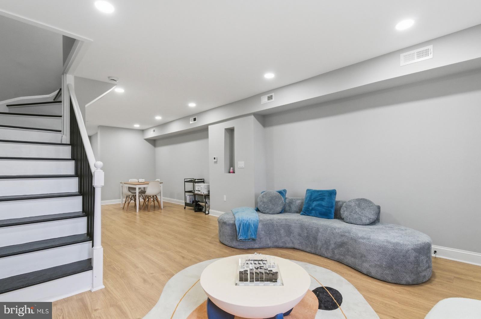 BROOKLYN PARK - Residential Lease