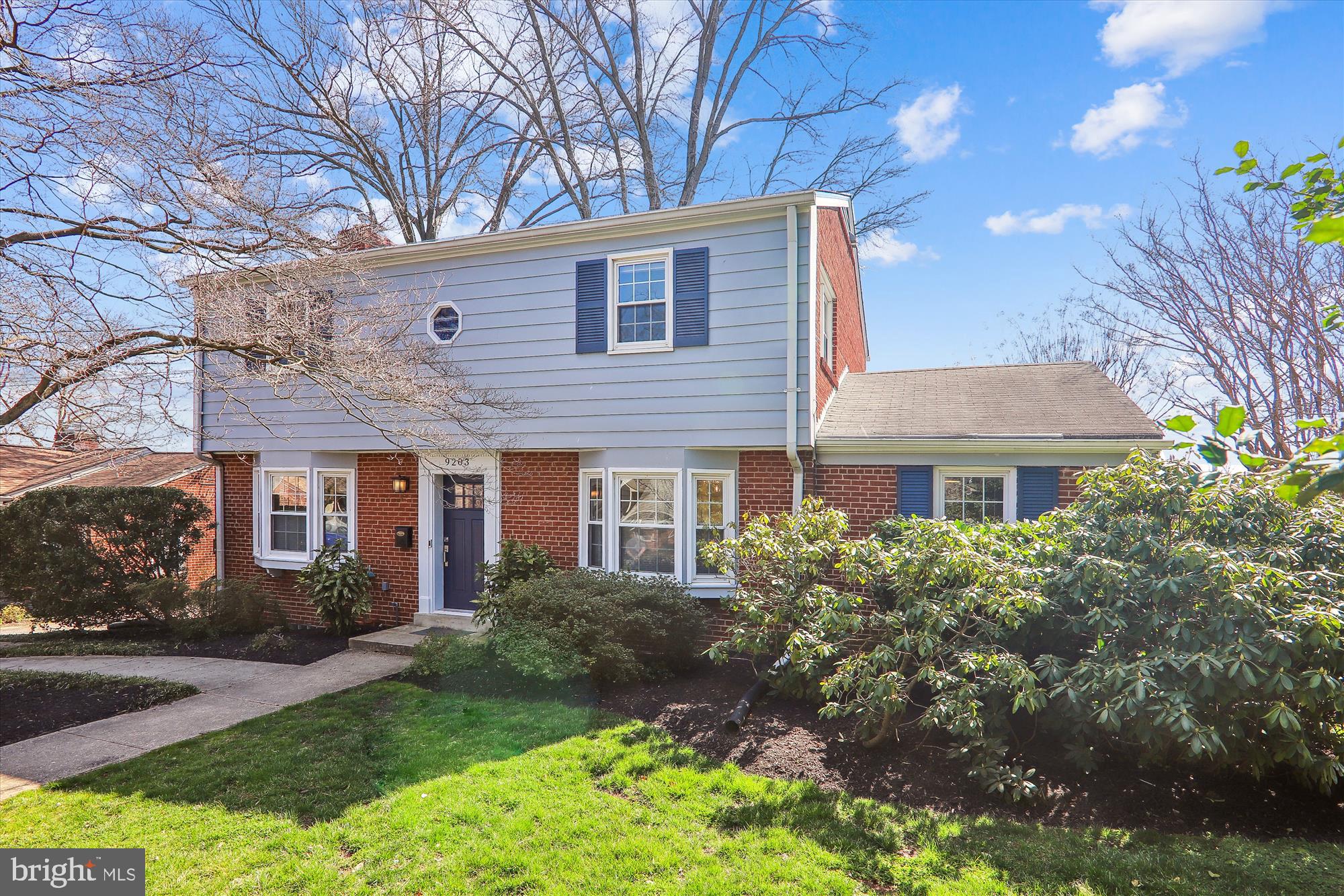 WOODSIDE PARK - Residential