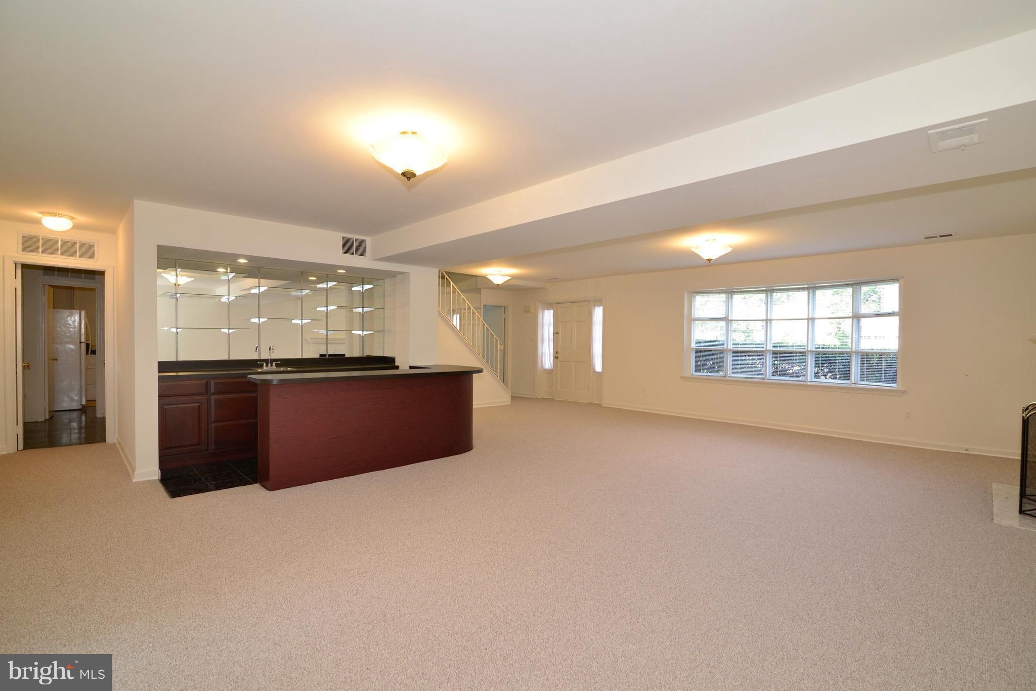 LANGLEY MANOR - Residential Lease