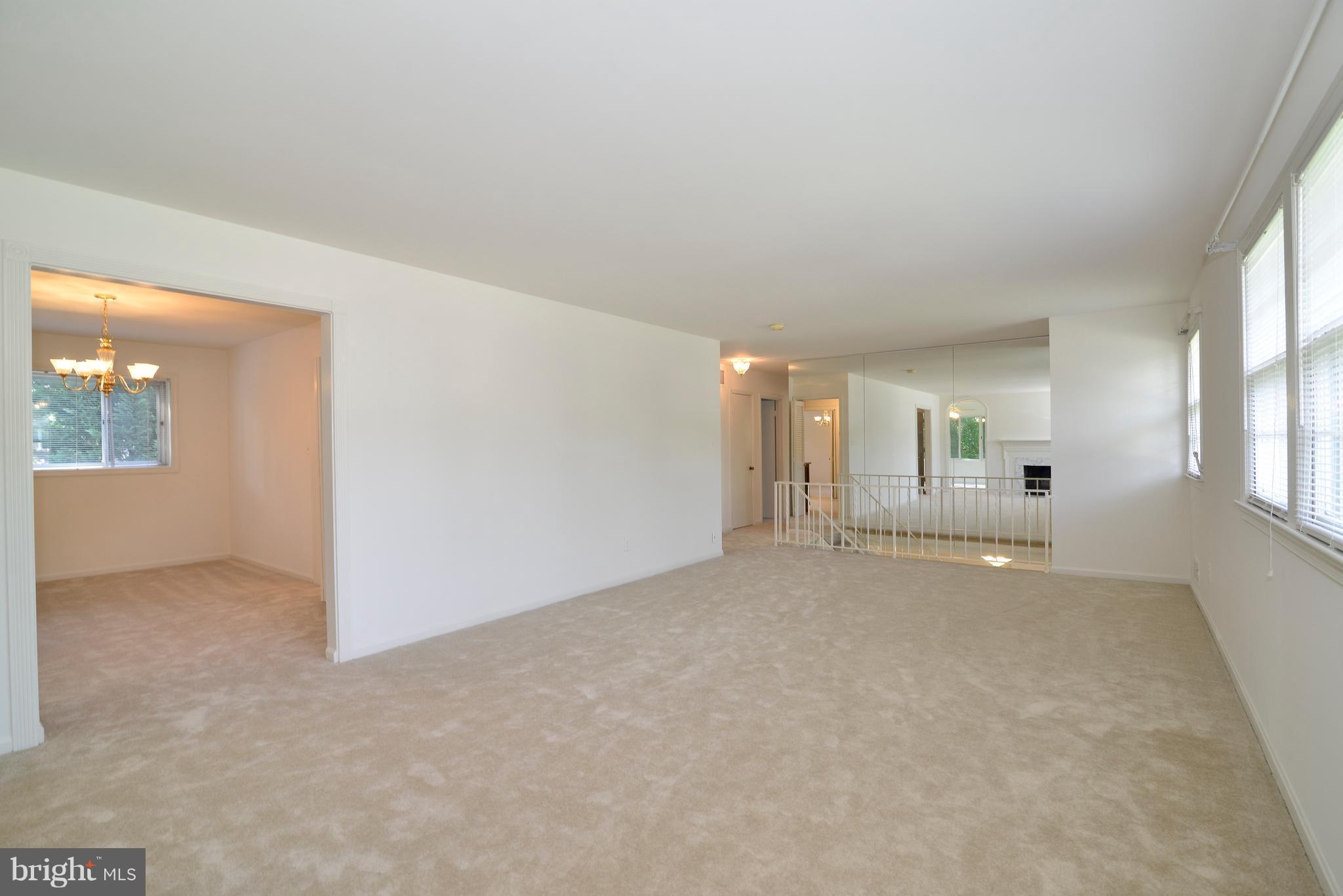 LANGLEY MANOR - Residential Lease