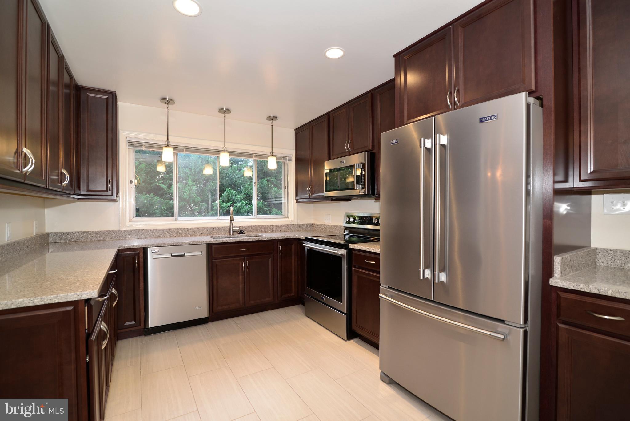 LANGLEY MANOR - Residential Lease