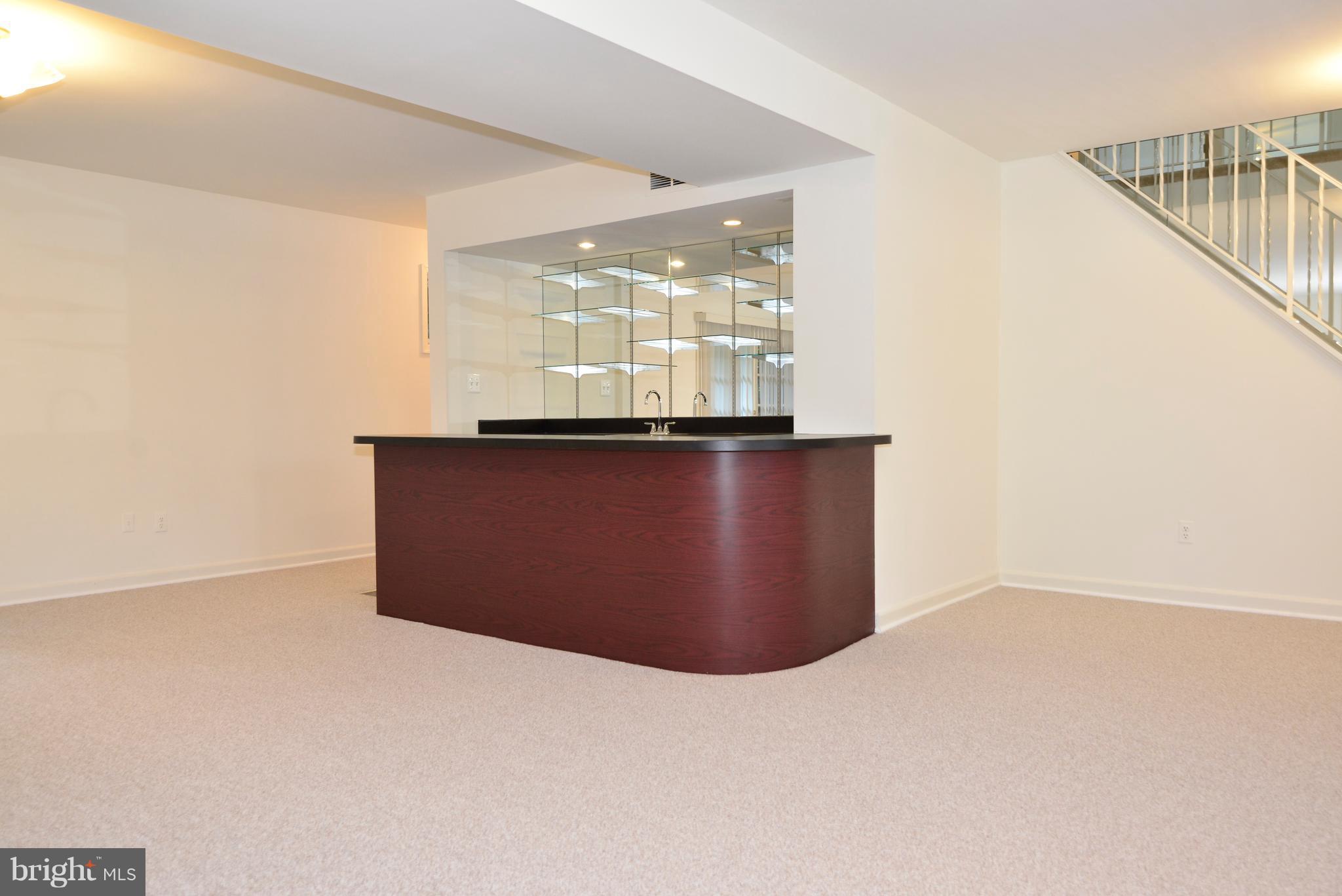 LANGLEY MANOR - Residential Lease