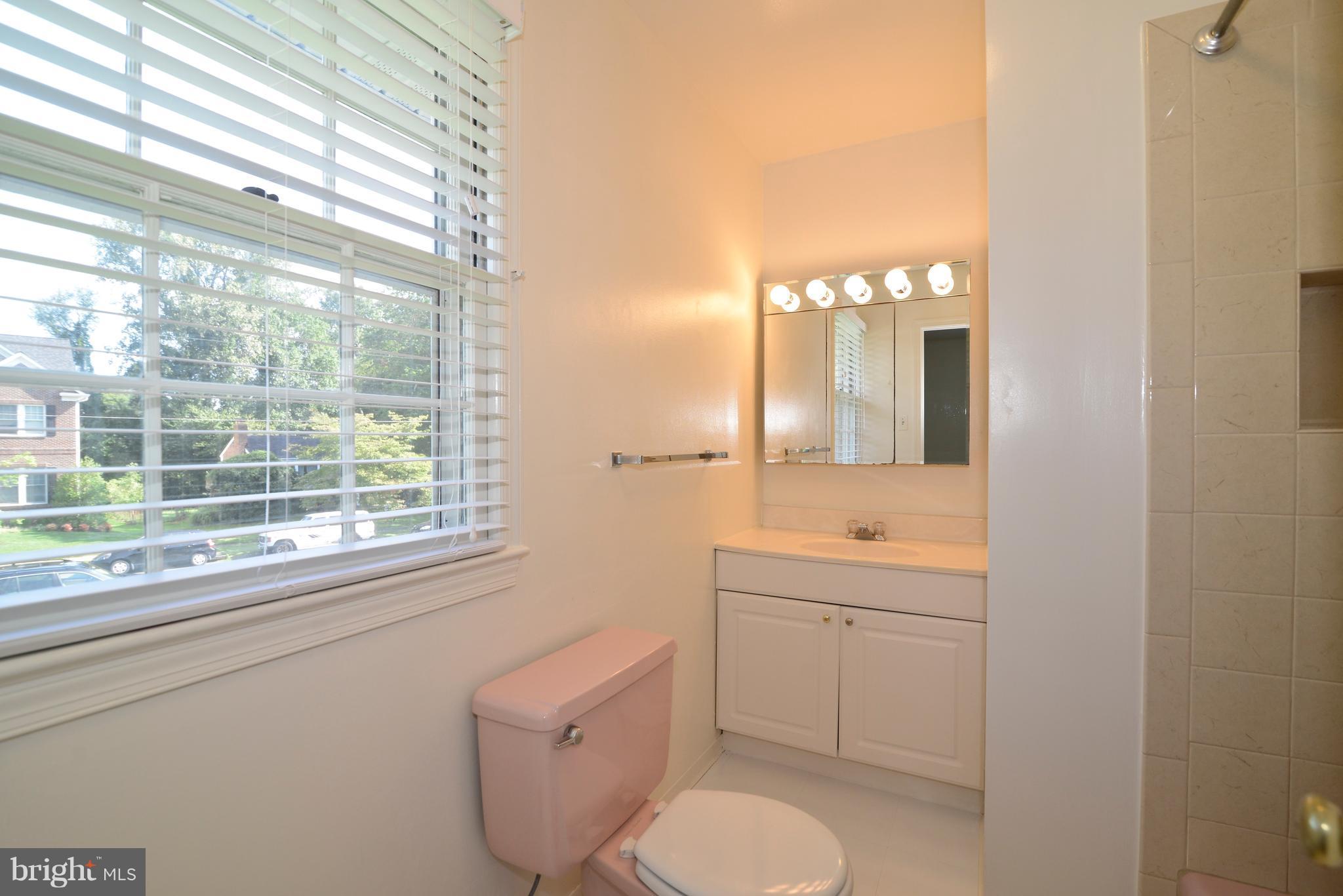 LANGLEY MANOR - Residential Lease