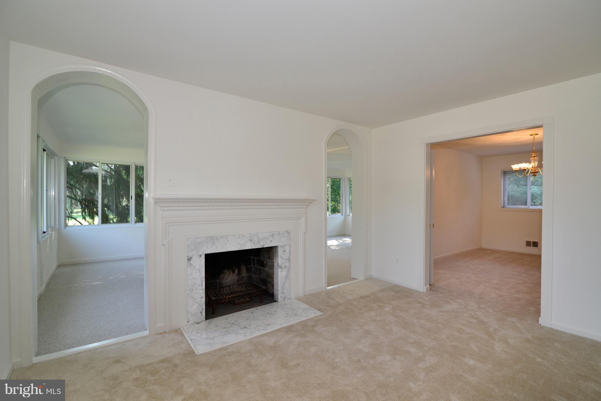 LANGLEY MANOR - Residential Lease